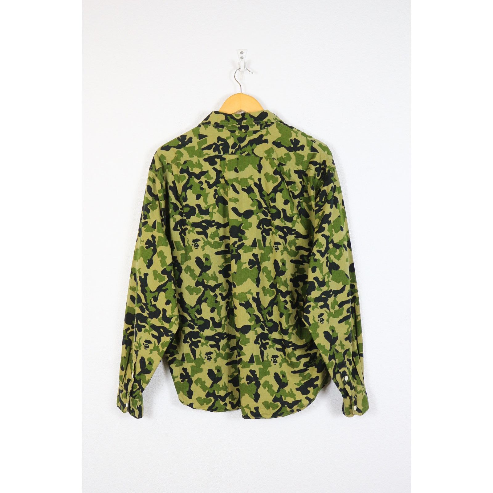 Bape Vintage BAPE Full Camo Mad Face Shirt A Bathing Ape 90s Size US M / EU 48-50 / 2 - 6 Thumbnail