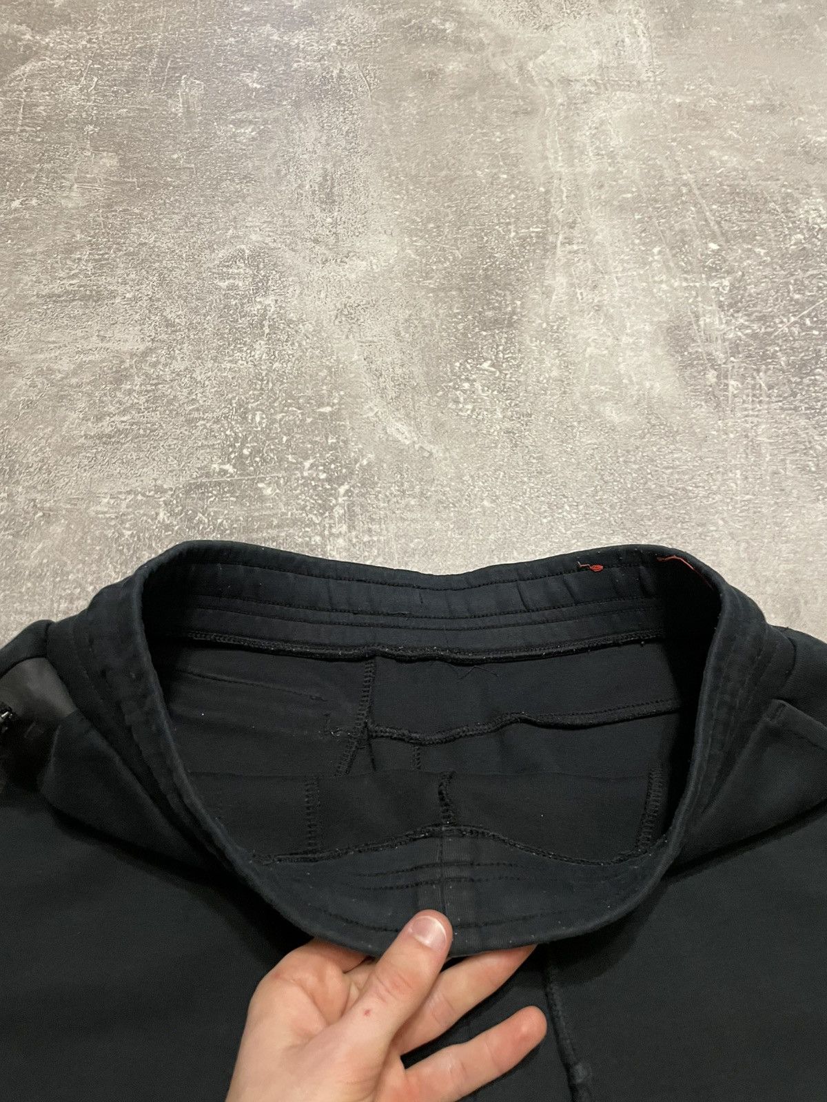 Nike Vintage Nike Tech Fleece Black Sweet Shorts Size M Size US 32 / EU 48 - 9 Thumbnail
