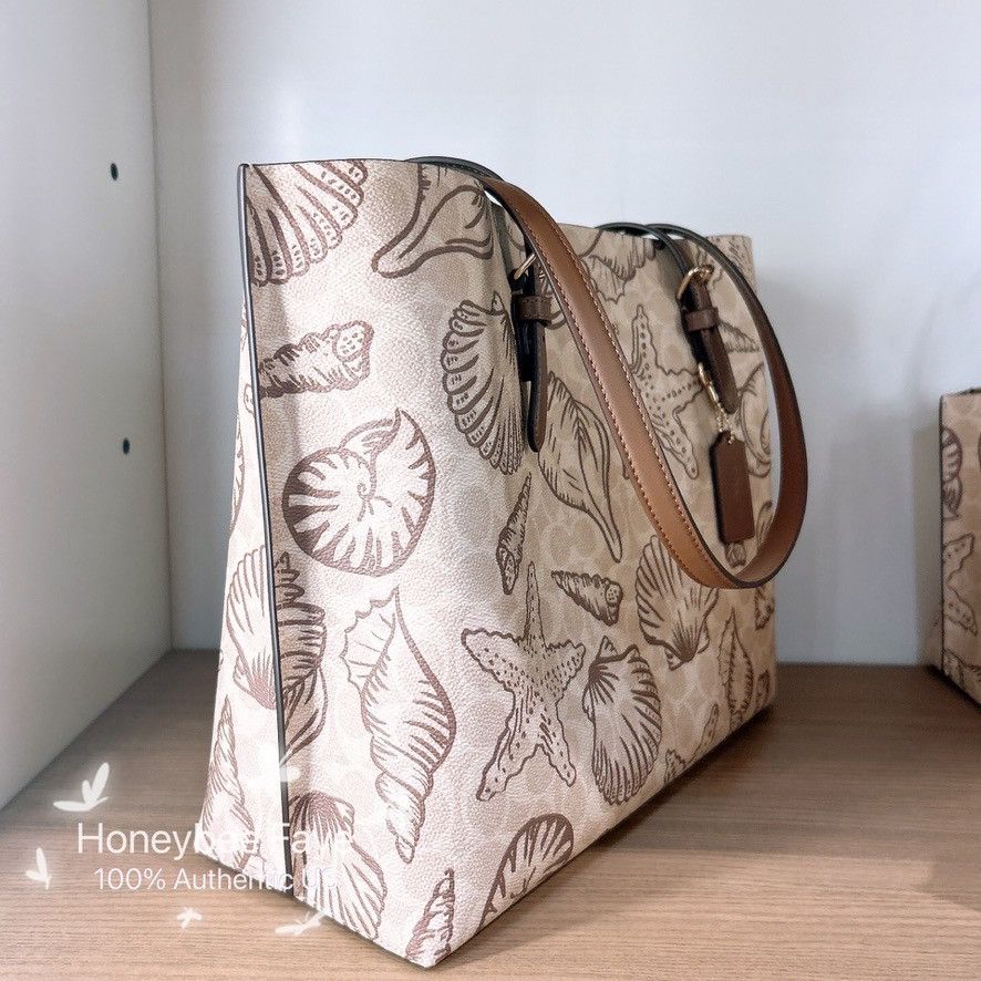 Coach Mollie Tote Bag In Signature Canvas With Shell Print CBH64 Size ONE SIZE - 4 Thumbnail