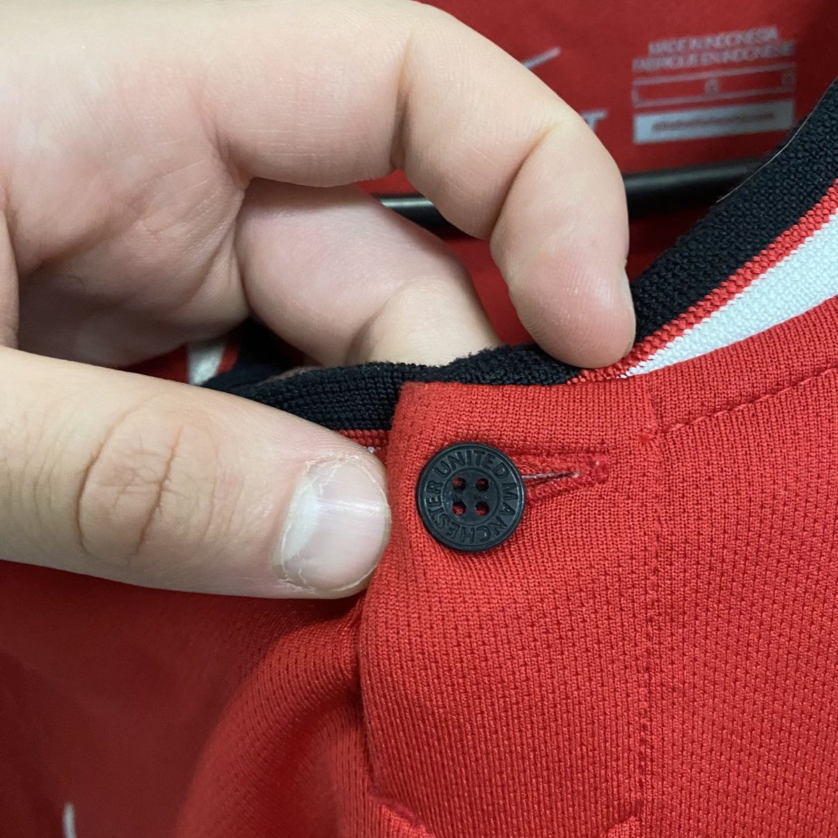 Nike Vintage Nike Manchester United 2014 Home Jersey Soccer Size US L / EU 52-54 / 3 - 8 Thumbnail