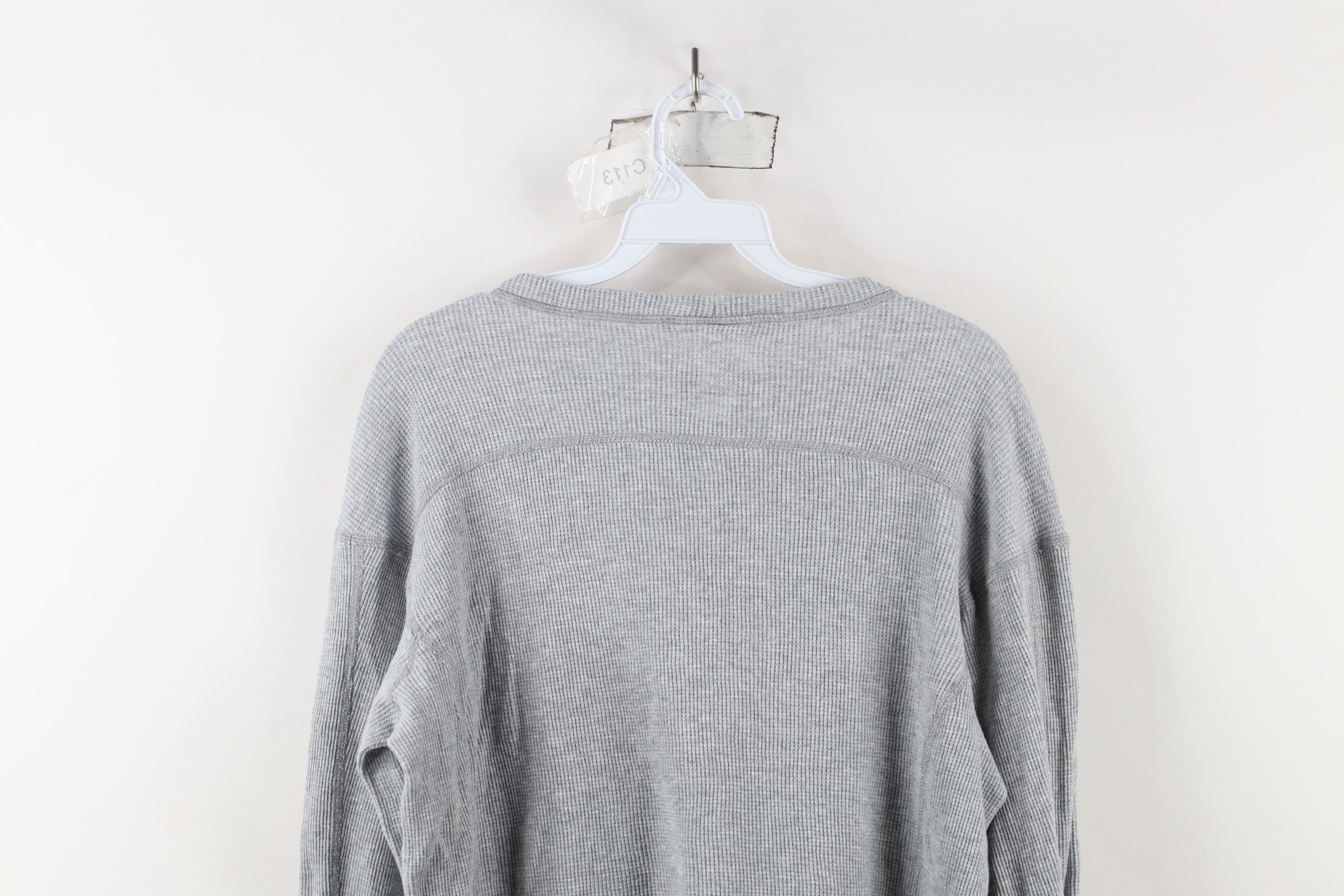 Carhartt × Vintage Vintage Y2K Carhartt Thermal Waffle Knit Long Sleeve T-Shirt Size L / US 10 / IT 46 - 13 Thumbnail