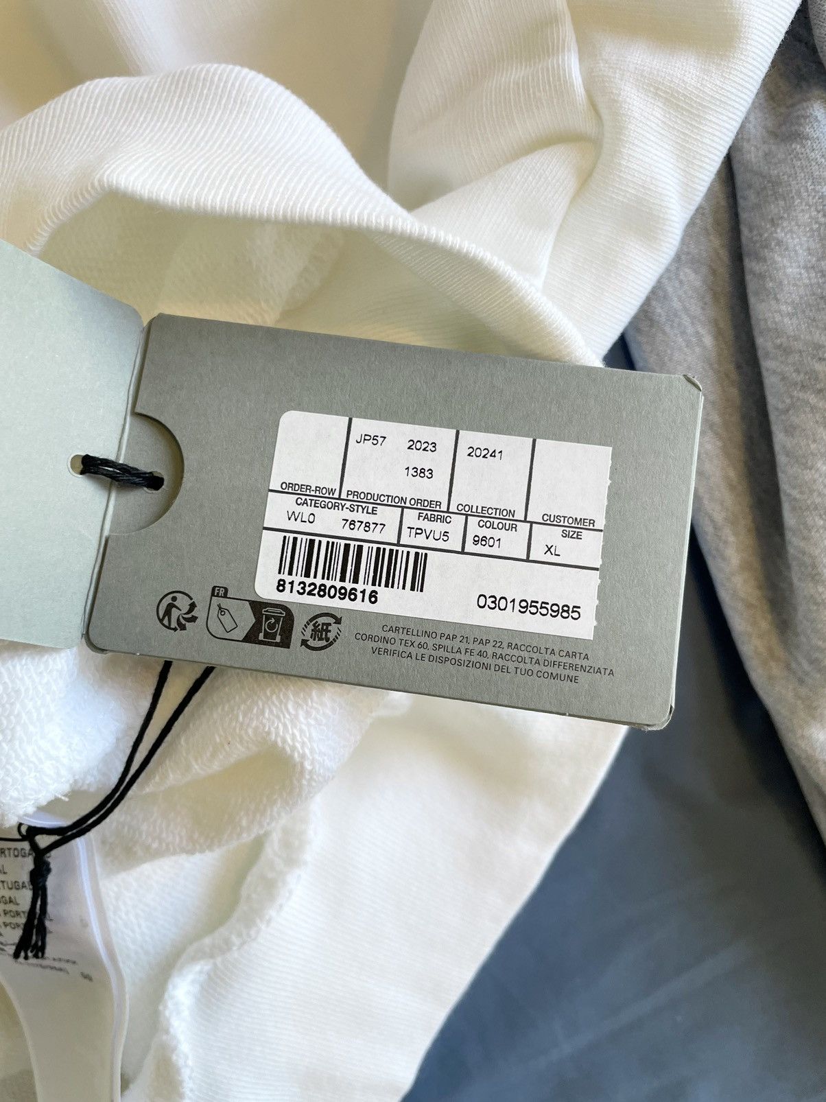 Balenciaga Balenciaga Hand Drawn Hoodie NWT White XL Medium Fit Size US XL / EU 56 / 4 - 5 Thumbnail