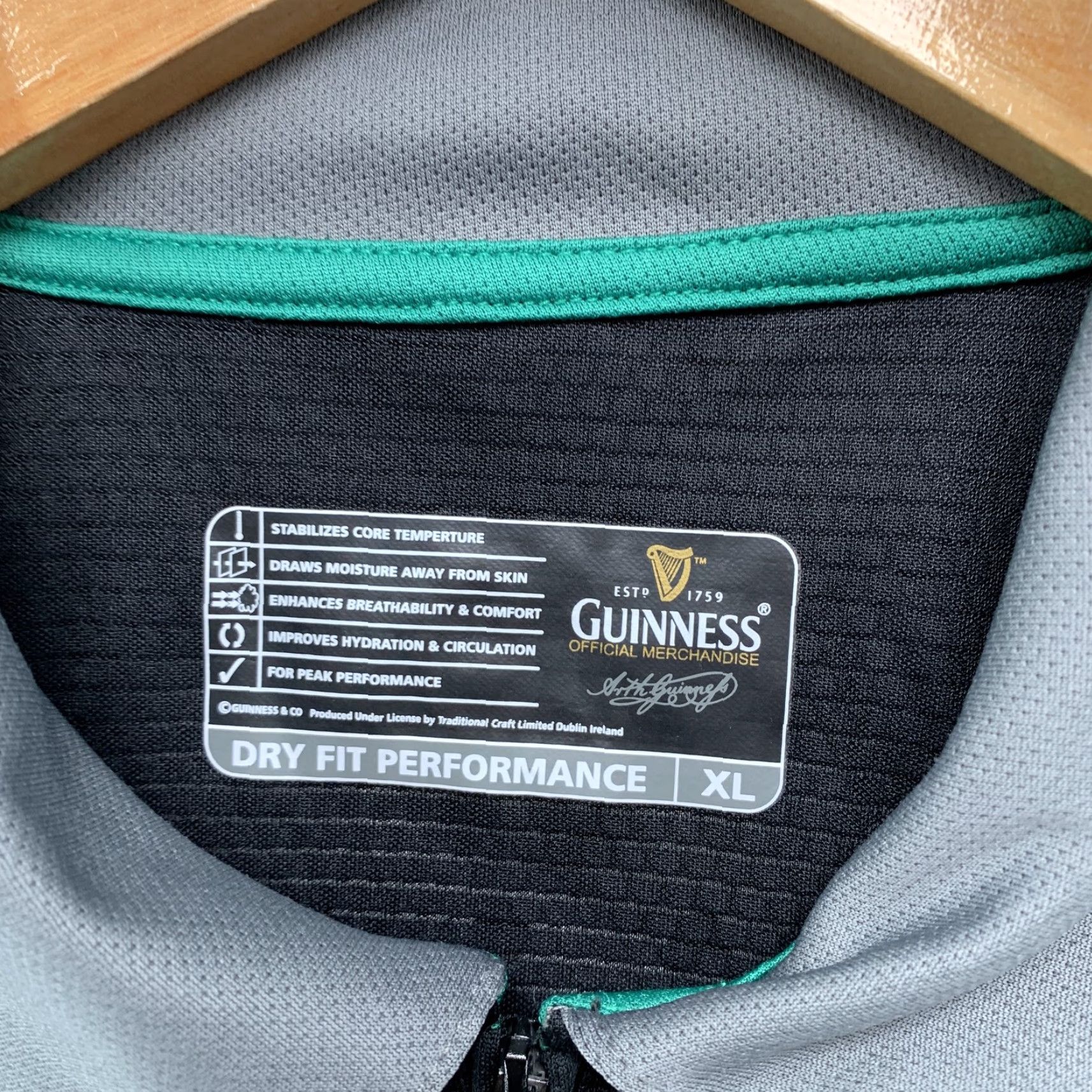 Vintage Guinness Performance Polo Shirt Mens XL Black Gray Short Sleeve 1/4 Zip Beer Size US XL / EU 56 / 4 - 4 Thumbnail