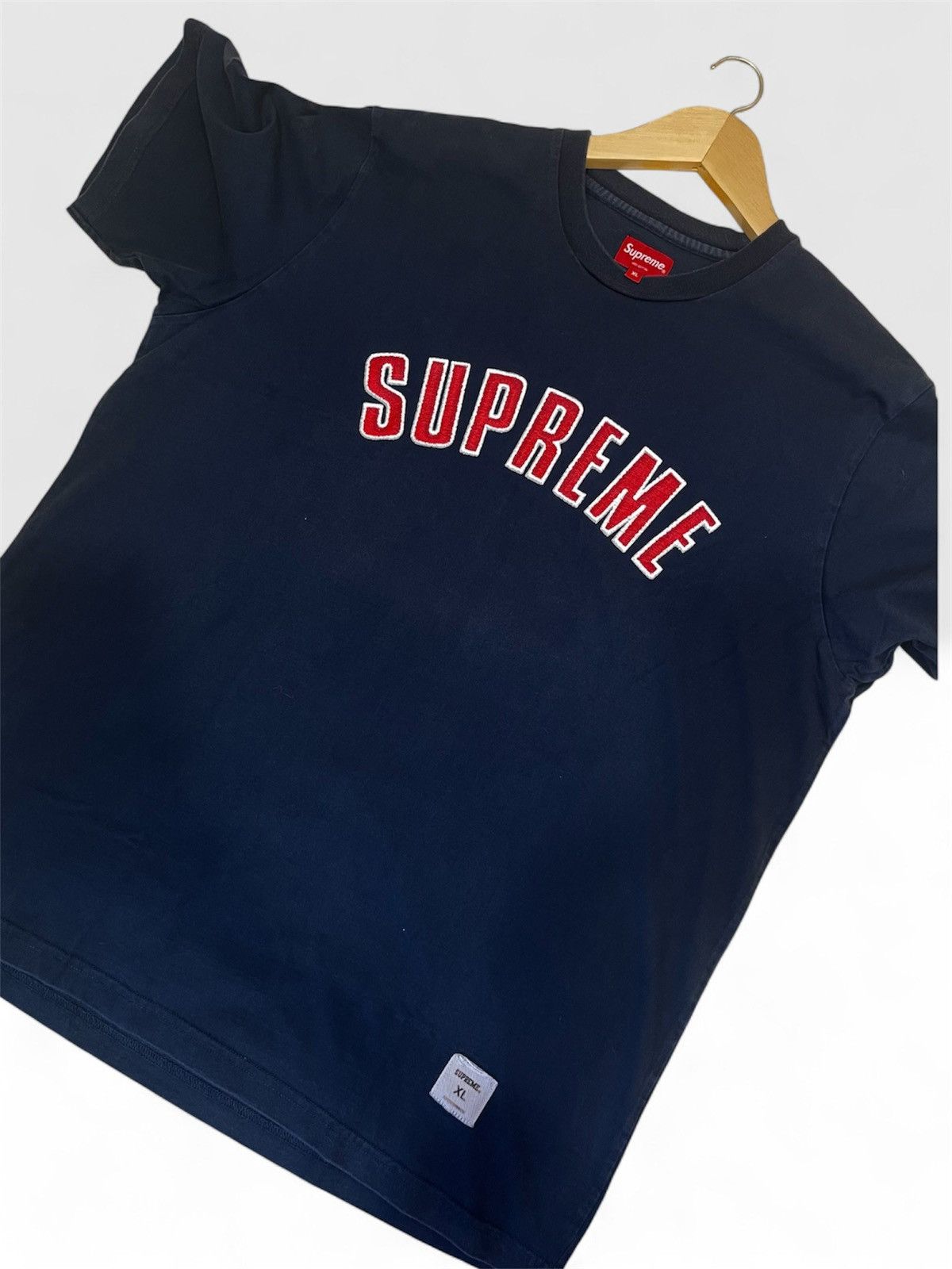 Supreme Supreme Cracked Arc S/S Top Navy Size US XL / EU 56 / 4 - 1 Thumbnail