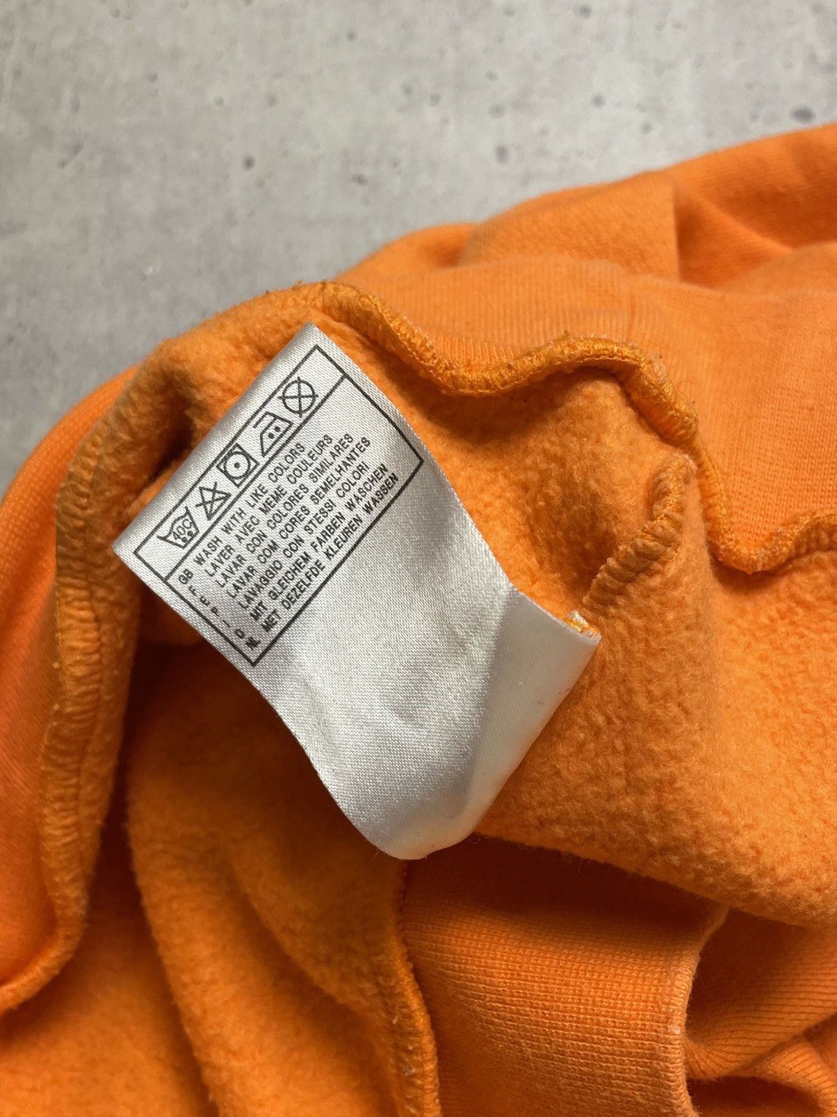 Nike Rare Vintage Nike Logo Sweatshirt Boxy Size US L / EU 52-54 / 3 - 13 Thumbnail
