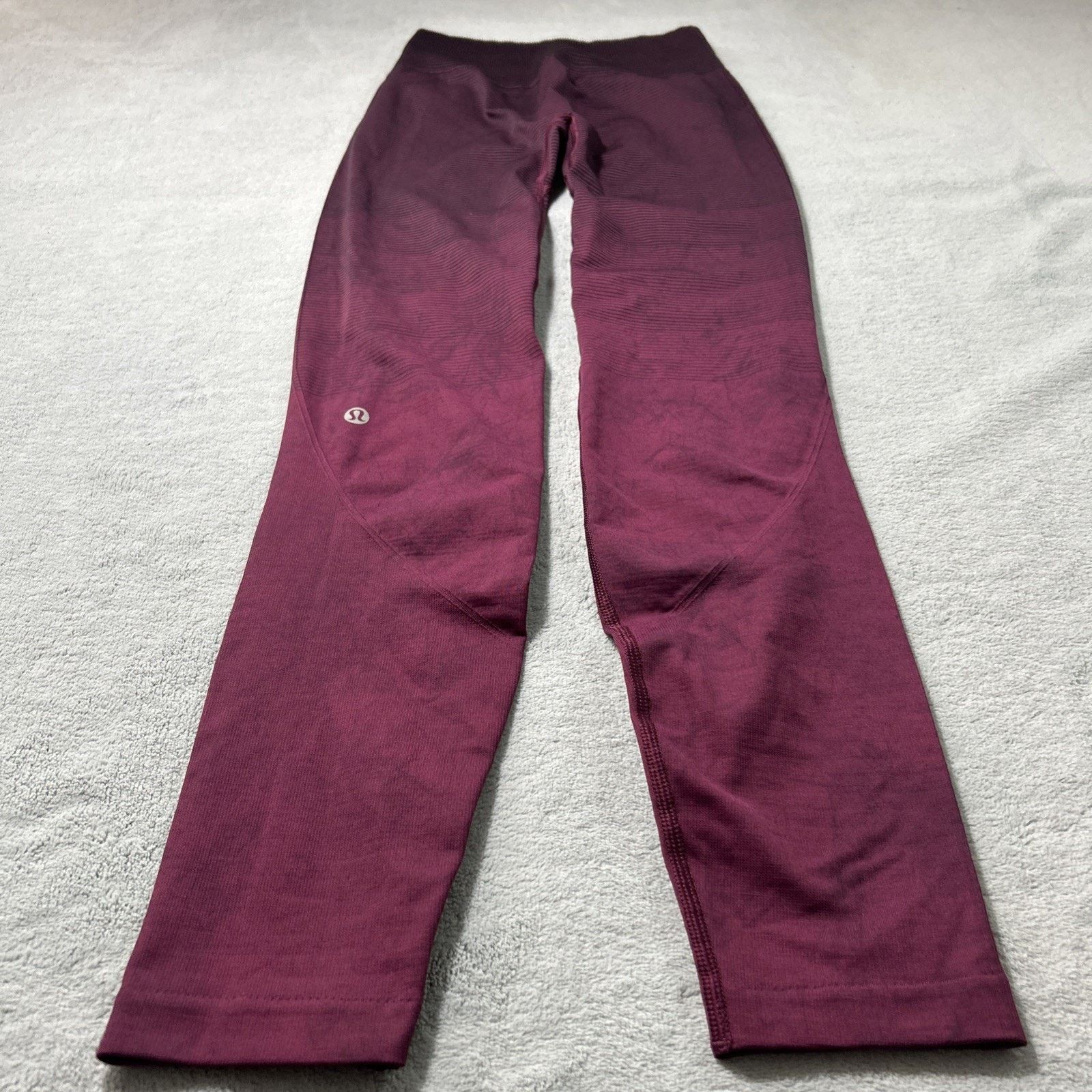 Lululemon Lululemon Ebb to Train Tight Leggings Sz 4 Tye Dye Seamless Size 27" / US 4 / IT 40 - 2 Thumbnail