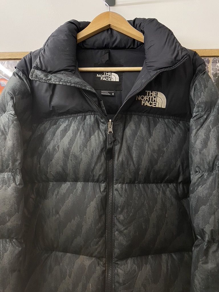 The North Face FW2021 The North Face Retro Balsam Green Tiger Camo Nuptse Size US M / EU 48-50 / 2 - 5 Thumbnail