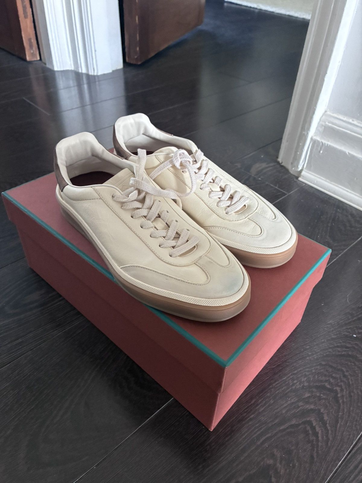 Loro Piana Loro piana white leather tennis walk uk 4.5 eu 37.5 Size US 7.5 / IT 37.5 - 1 Thumbnail