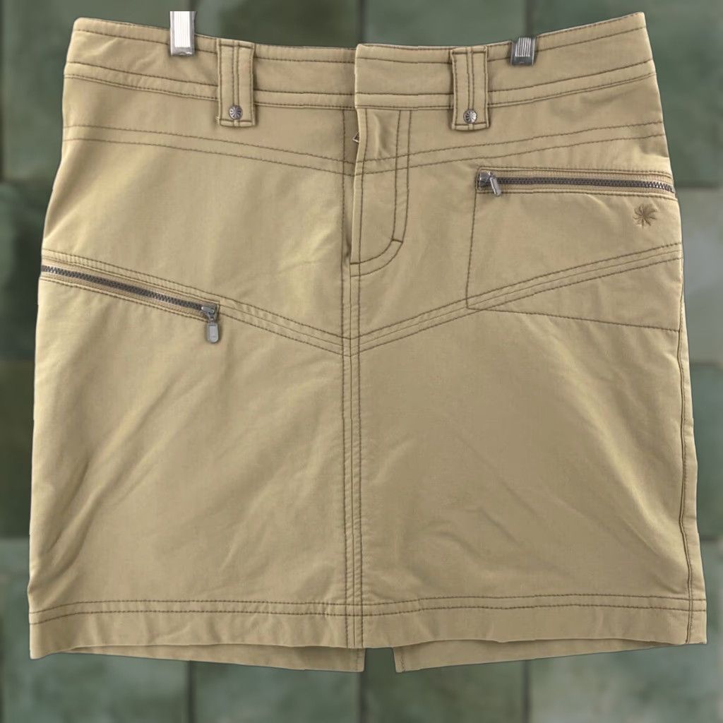 Athleta Athleta Skirt Womens 10 Khaki Nylon Cargo Pocket Front Zip Knee Length Beig e Casual Mens? Size 32" / US 10 / IT 46 - 1 Thumbnail