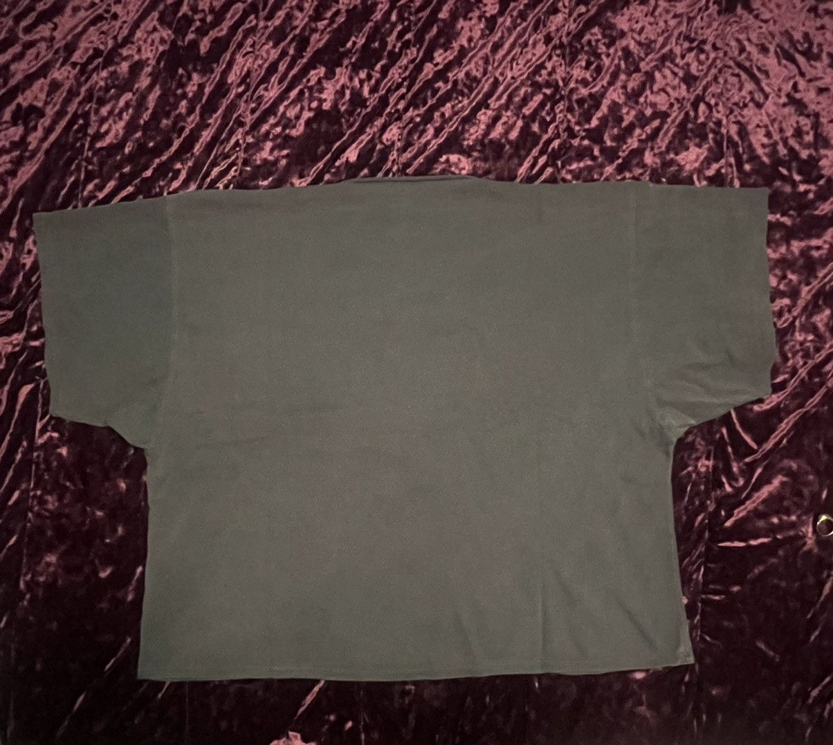 Yeezy Kanye West VULTURES Korea Exclusive T-shirt Men Size Small Size US S / EU 44-46 / 1 - 3 Thumbnail