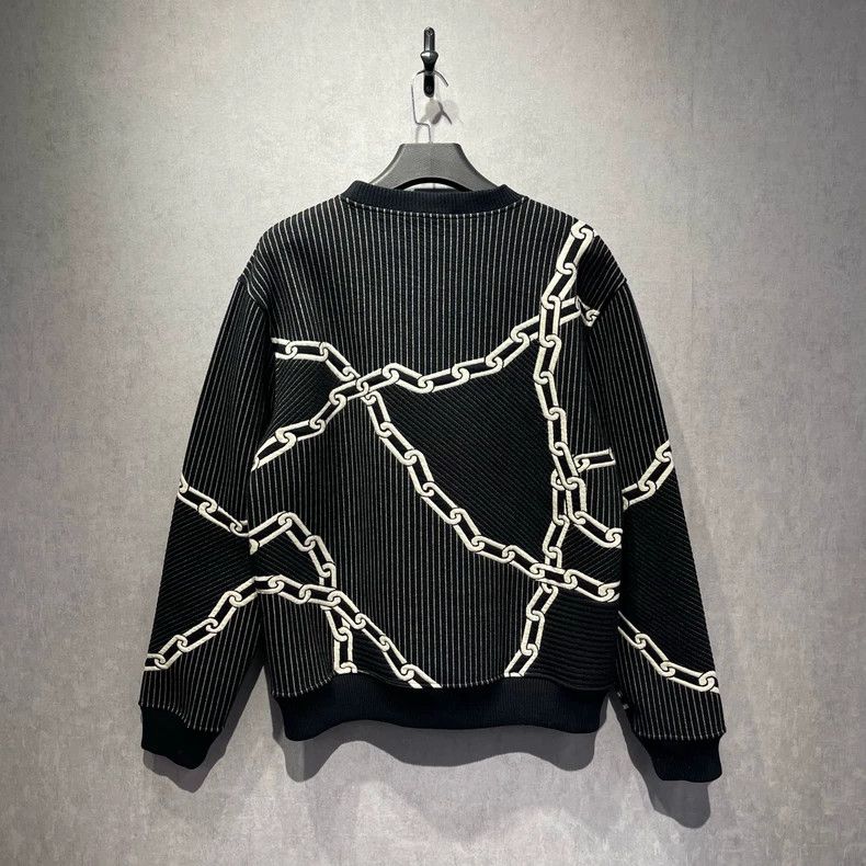 Louis Vuitton Louis Vuitton Black Chain Sweatshirt Size US XL / EU 56 / 4 - 2 Thumbnail