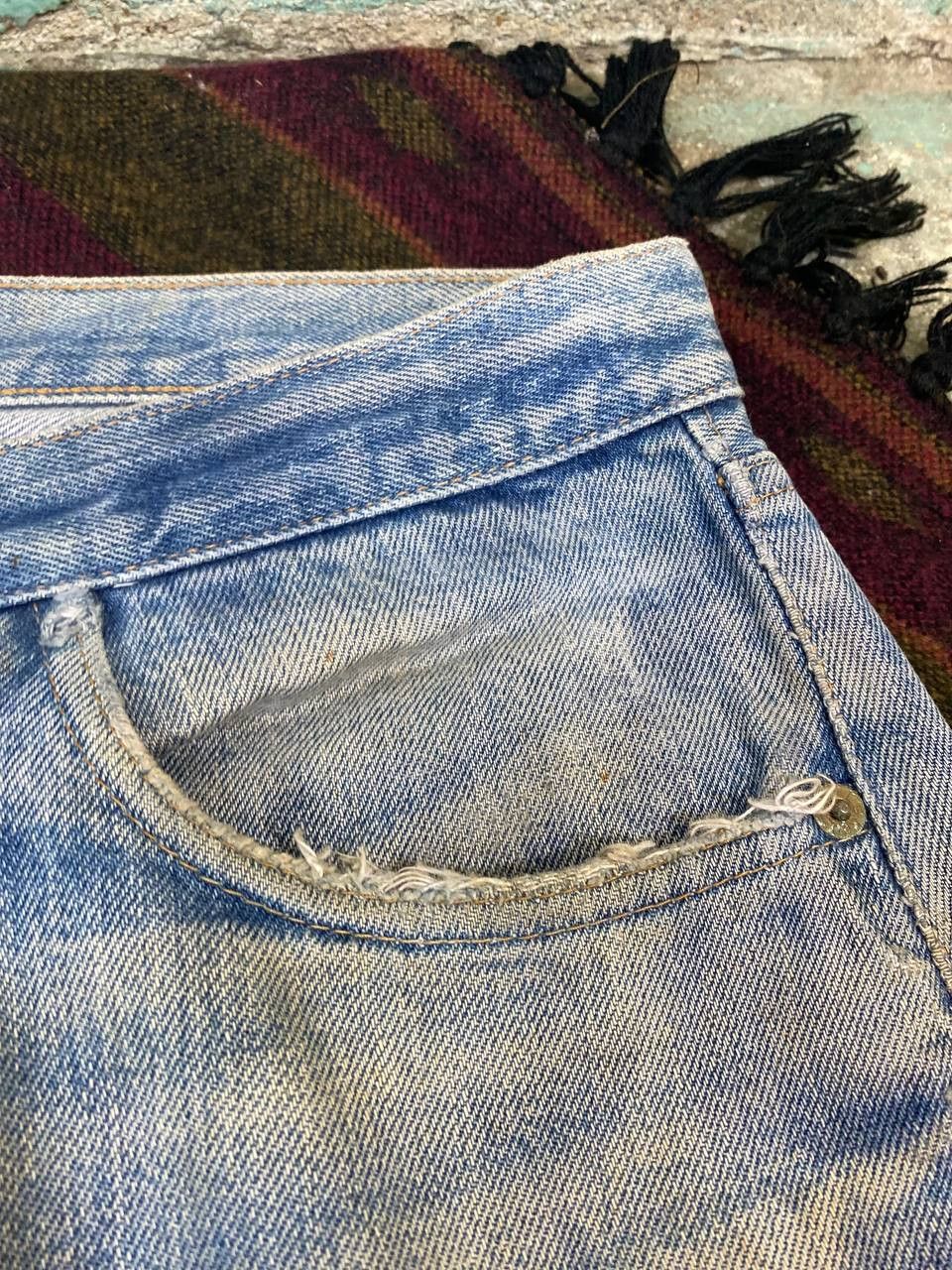 Levi's vintage levis small e selvedge distressed denim Size US 35 - 13 Thumbnail