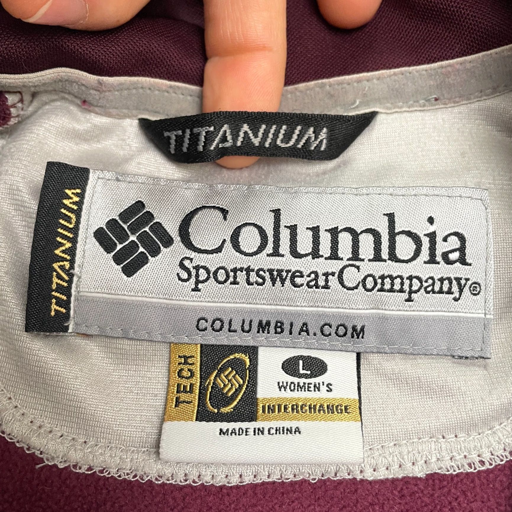 Vintage Columbia Titanium Interchange Jacket Womens Large Red Full Zip Pockets Outdoor Seasonal Outdoor Size L / US 10 / IT 46 - 7 Thumbnail