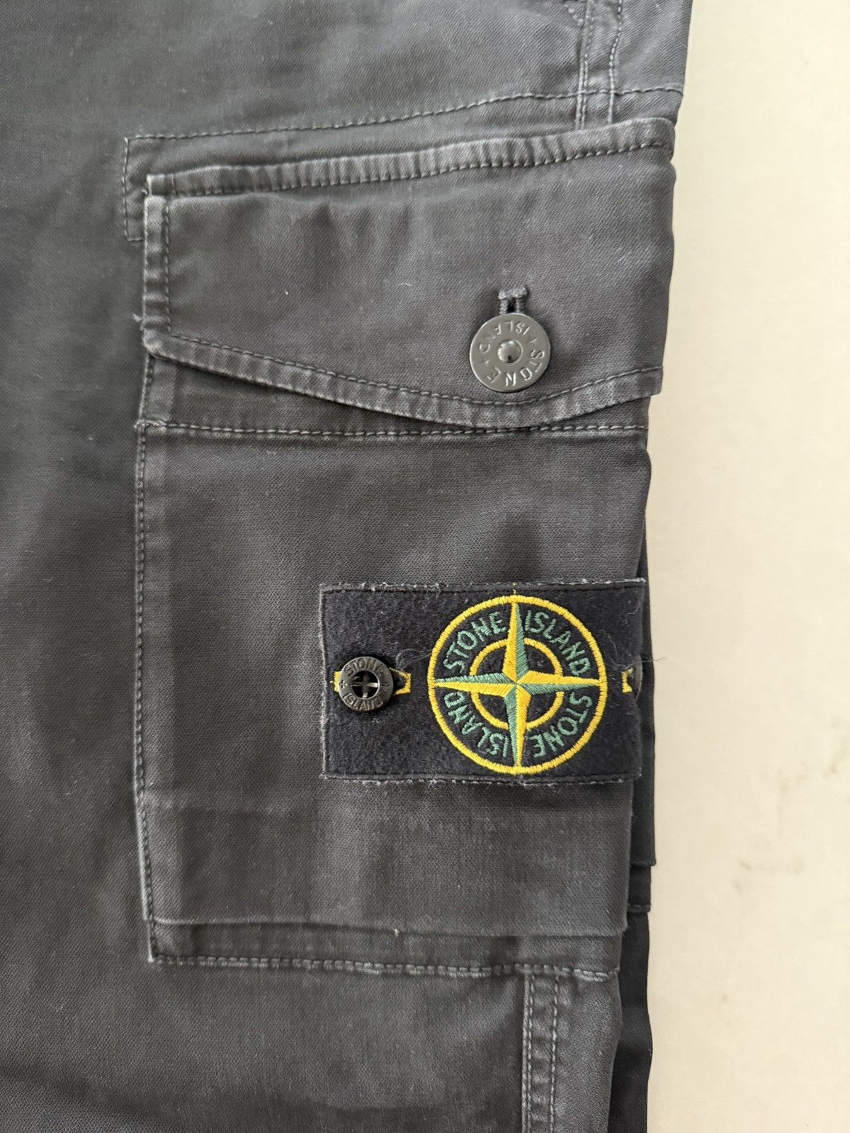 Stone Island Stone island cargo pant - size 31 slim fit Size US 31 - 3 Thumbnail