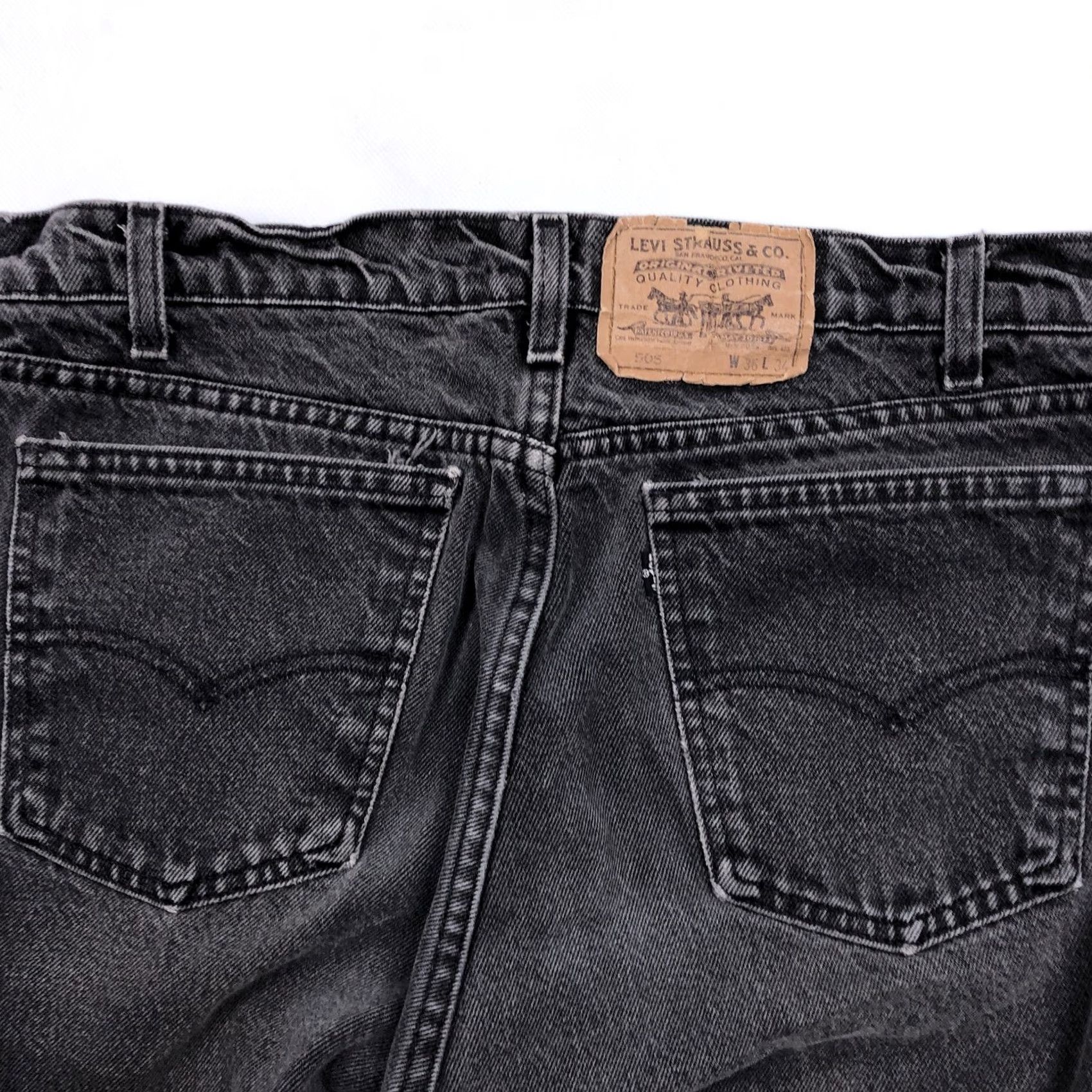 Levi's VINTAGE Levi's 505 Jeans Men 34x32 Black Denim 80s USA Made Regular Straight 5-Pocket Classic Retro Mens Size US 36 / EU 52 - 3 Thumbnail