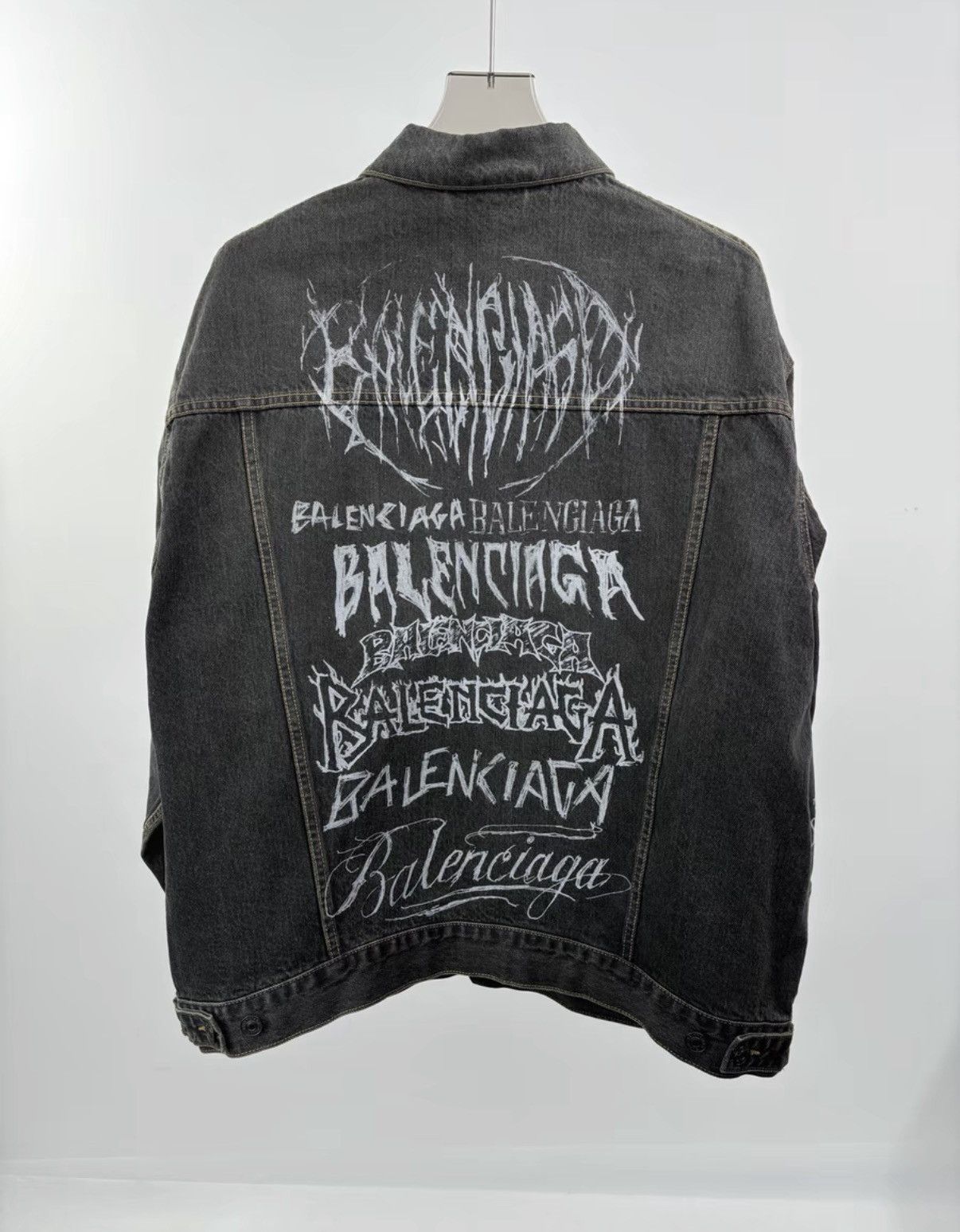 Balenciaga BALENCIAGA Sanskrit Graffiti Denim Jacket K1 Size US S / EU 44-46 / 1 - 2 Thumbnail