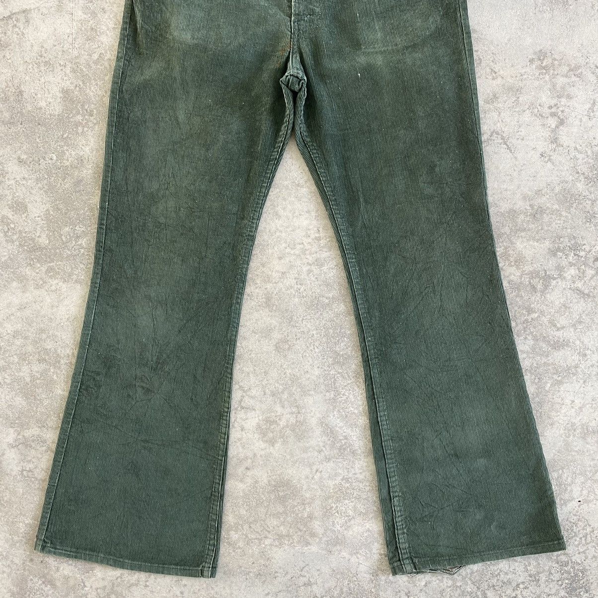 Levi's Vintage 1973 Levis 646 Faded Green Corduroy Flared Jeans Size US 31 - 3 Thumbnail