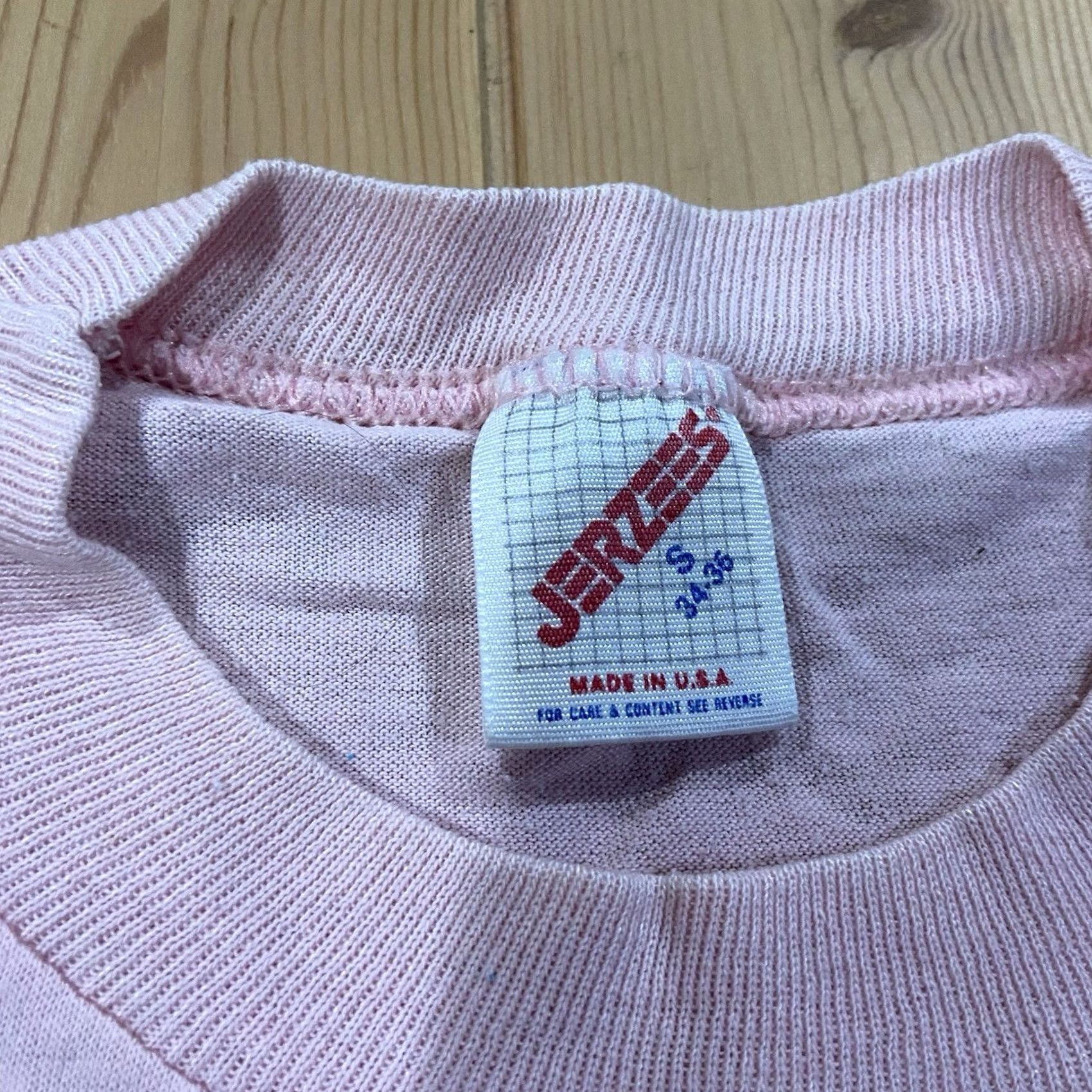 Jerzees VINTAGE 1987 Ski Biking Shoot The Mooguls Jerzees USA S T-Shirt Mens Shirt Short Sleeve Crew Neck Pink 80s Outdoor Ski Racing Finisher USA Oregon"} Size US S / EU 44-46 / 1 - 4 Thumbnail