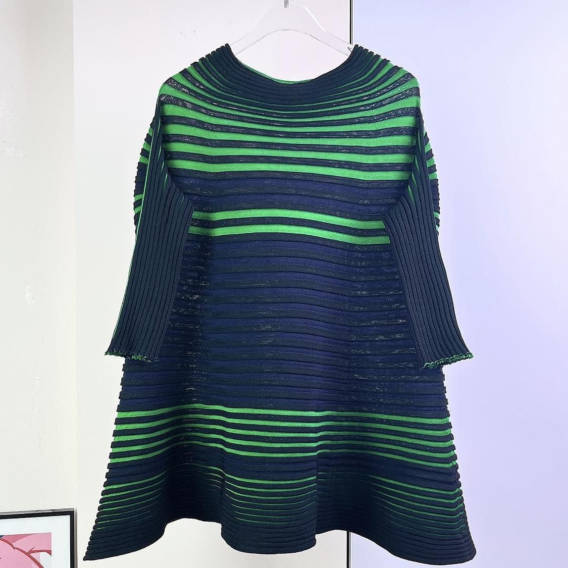 Pleats Please Issey Miyake Pleats Please Issey Miyake Striped Sweater Size 3 Size M / US 6-8 / IT 42-44 - 1 Thumbnail