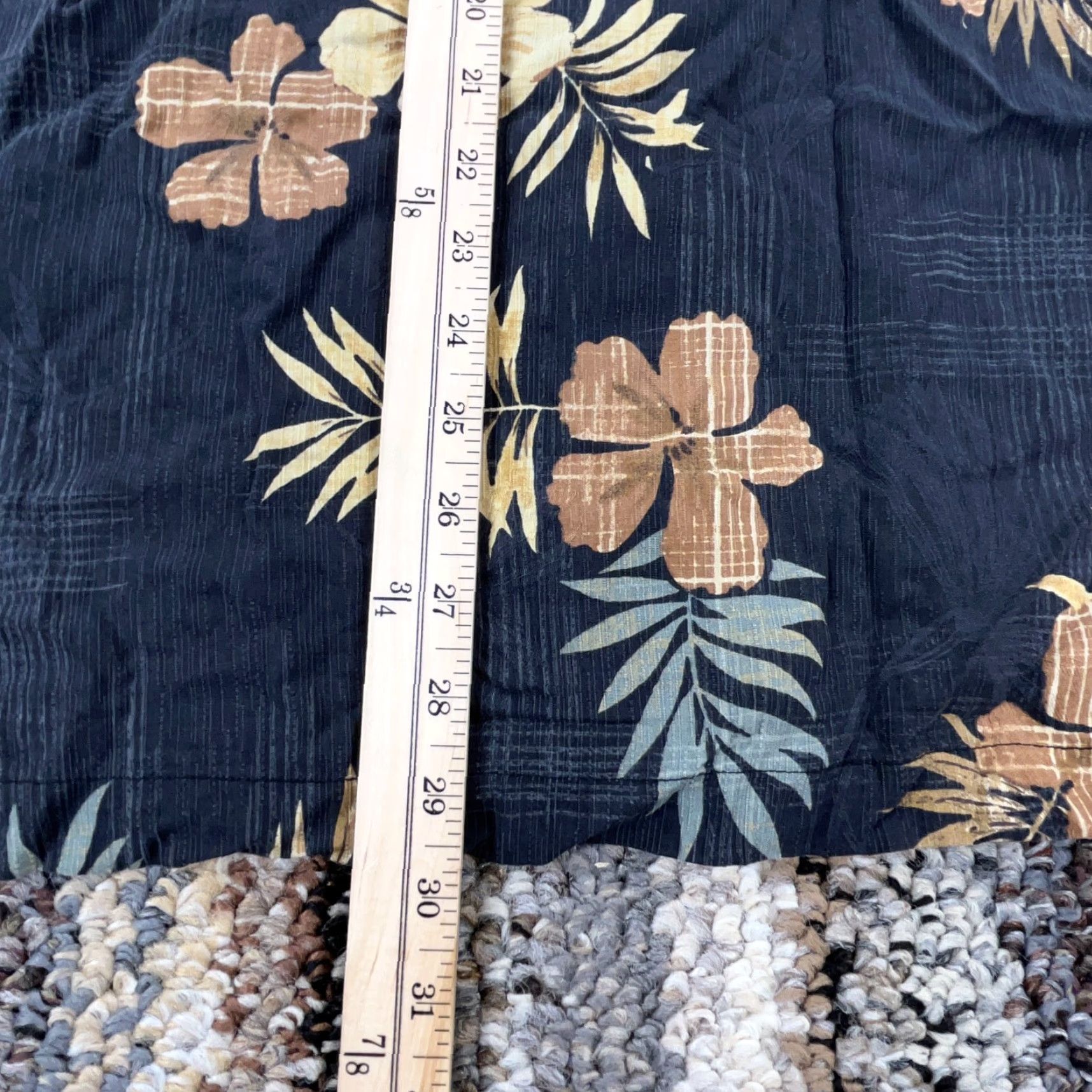 Tommy Bahama Tommy Bahama Shirt Men Large Black Silk Button Up Floral Hawaiian Tiki Camp Size US L / EU 52-54 / 3 - 7 Thumbnail