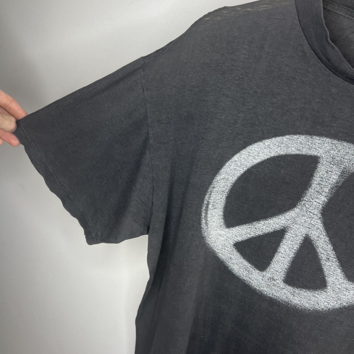 Vintage Vintage 90s Peace Sign Art graphic t shirt Single Stitched Size US M / EU 48-50 / 2 - 7 Thumbnail