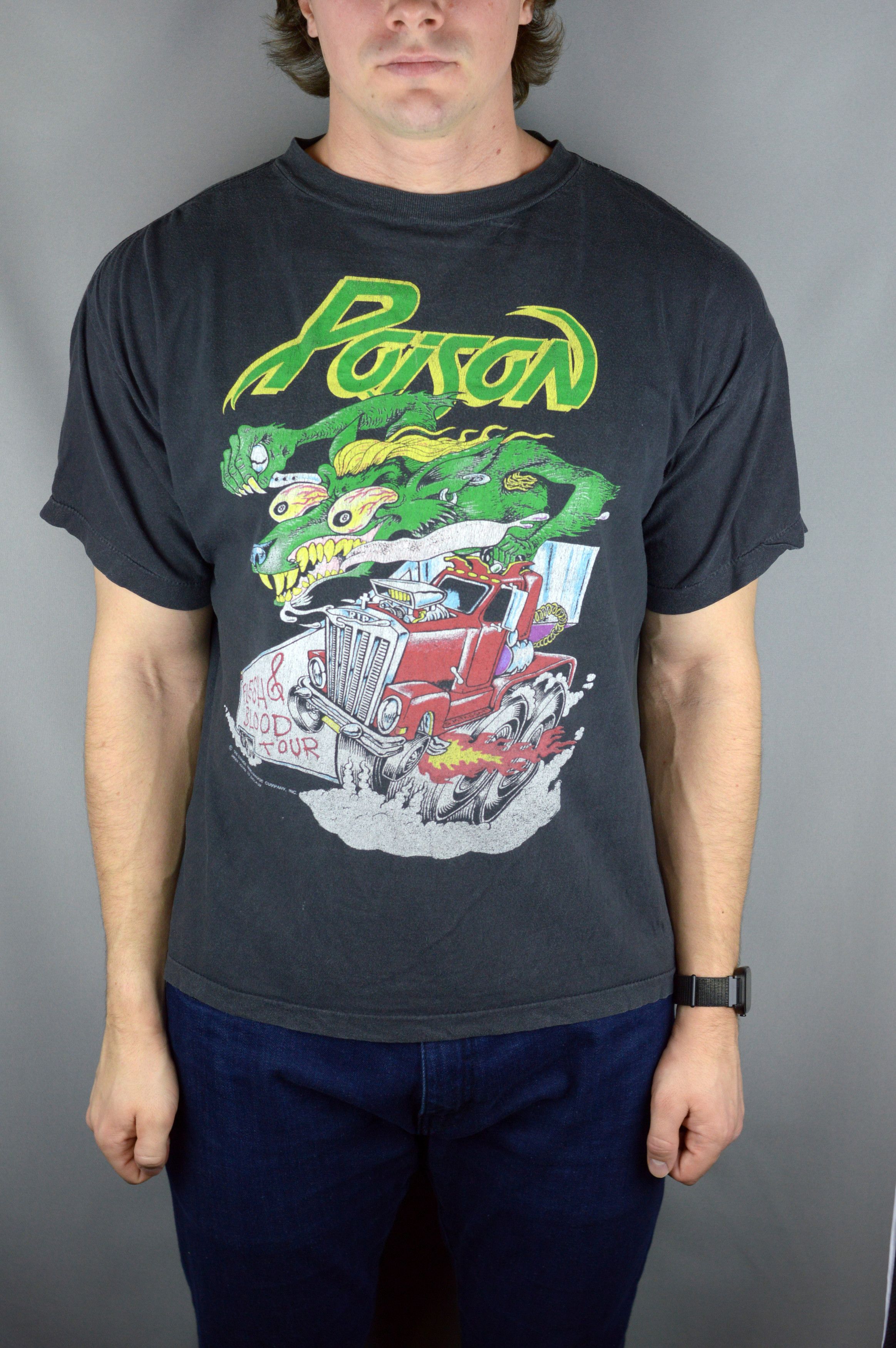 Vintage Vintage Poison Roaddogs from Hell Flesh Blood 1990 t shirt Size US L / EU 52-54 / 3 - 1 Thumbnail