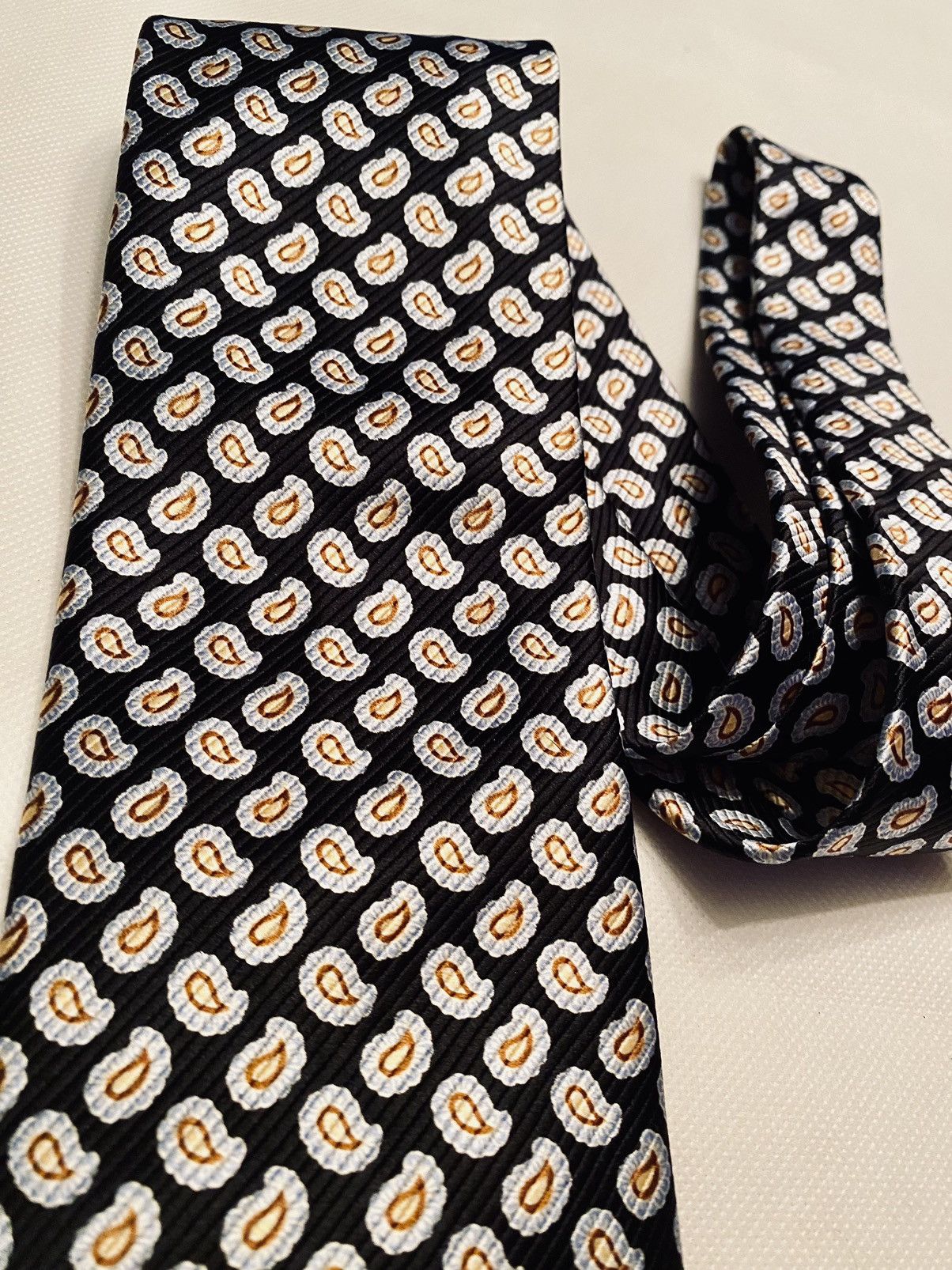 Robert Talbott Robert Talbott 🇺🇸 Carmel LE Navy seven fold tie #33 of 40 NWT Size ONE SIZE - 13 Thumbnail