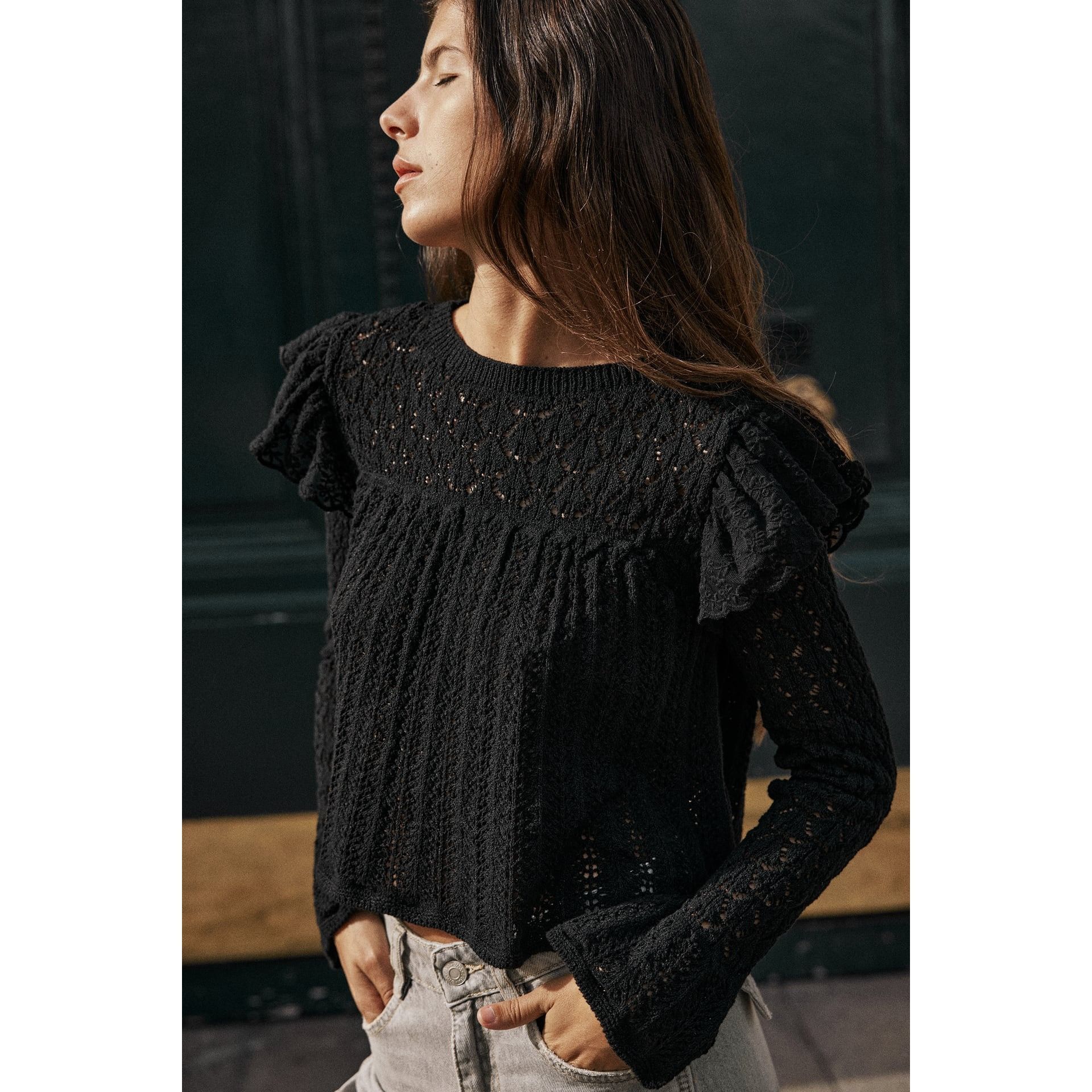 Zara Zara Black Pointelle Ruffle Long Sleeve Semi Crop Top Size S / US 4 / IT 40 - 2 Thumbnail