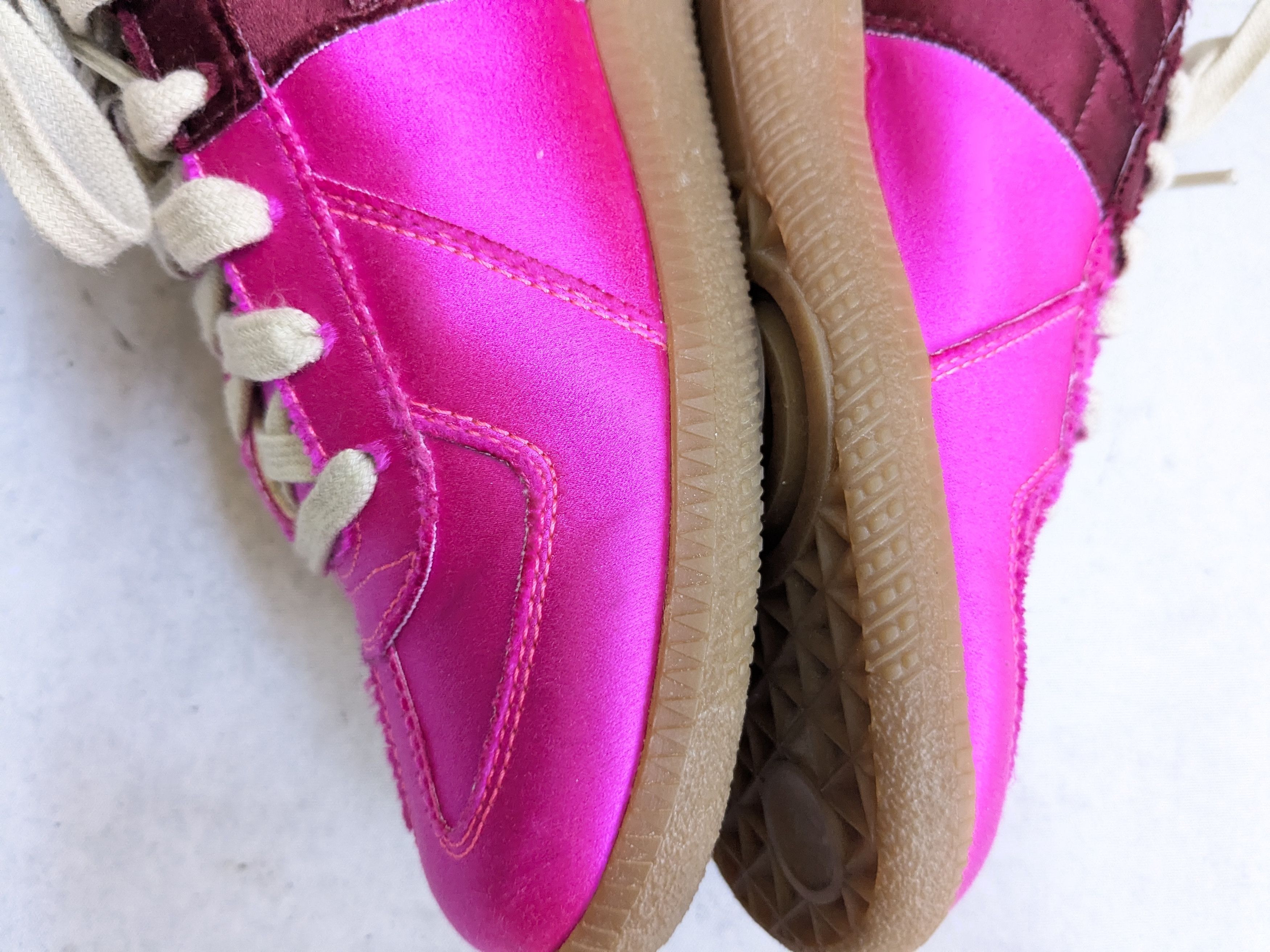 Maison Margiela Maison Margiela Replica GAT Pink Burgundy Satin 8 38 Gum Size US 8 / IT 38 - 12 Thumbnail