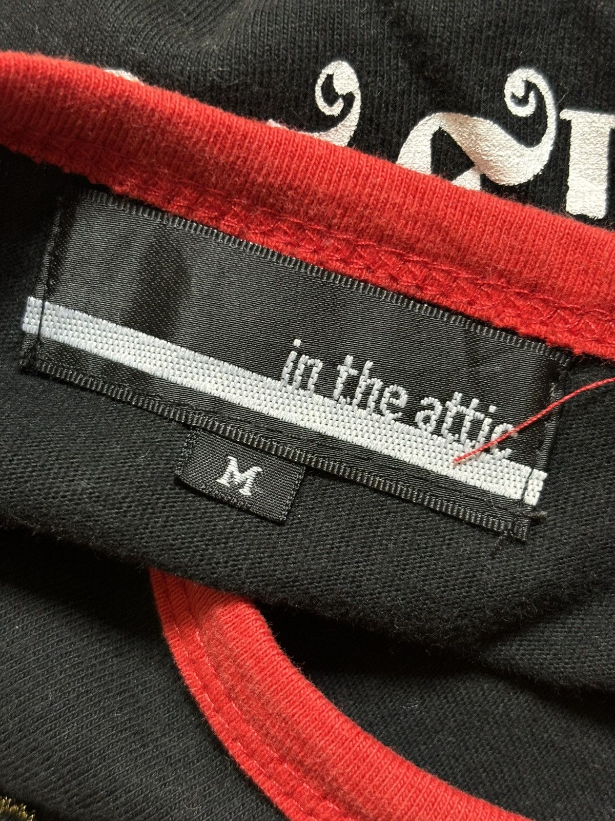 In The Attic 2000’s In the Attic - Japanese Archive’s Vkei Style T-Shirt Size M / US 6-8 / IT 42-44 - 6 Thumbnail