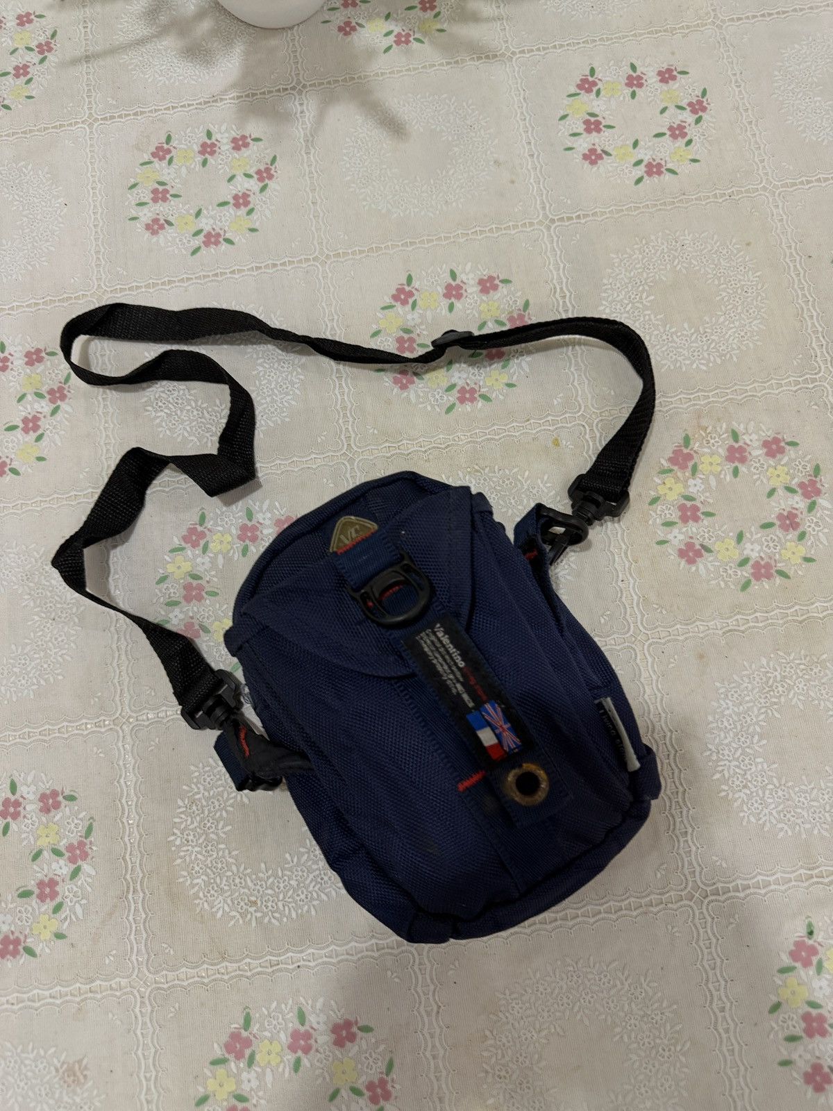 Valentino 🔥🔥🔥ARCHIVE VALENTINO LIVING STONE SLING BAG Size ONE SIZE - 1 Thumbnail