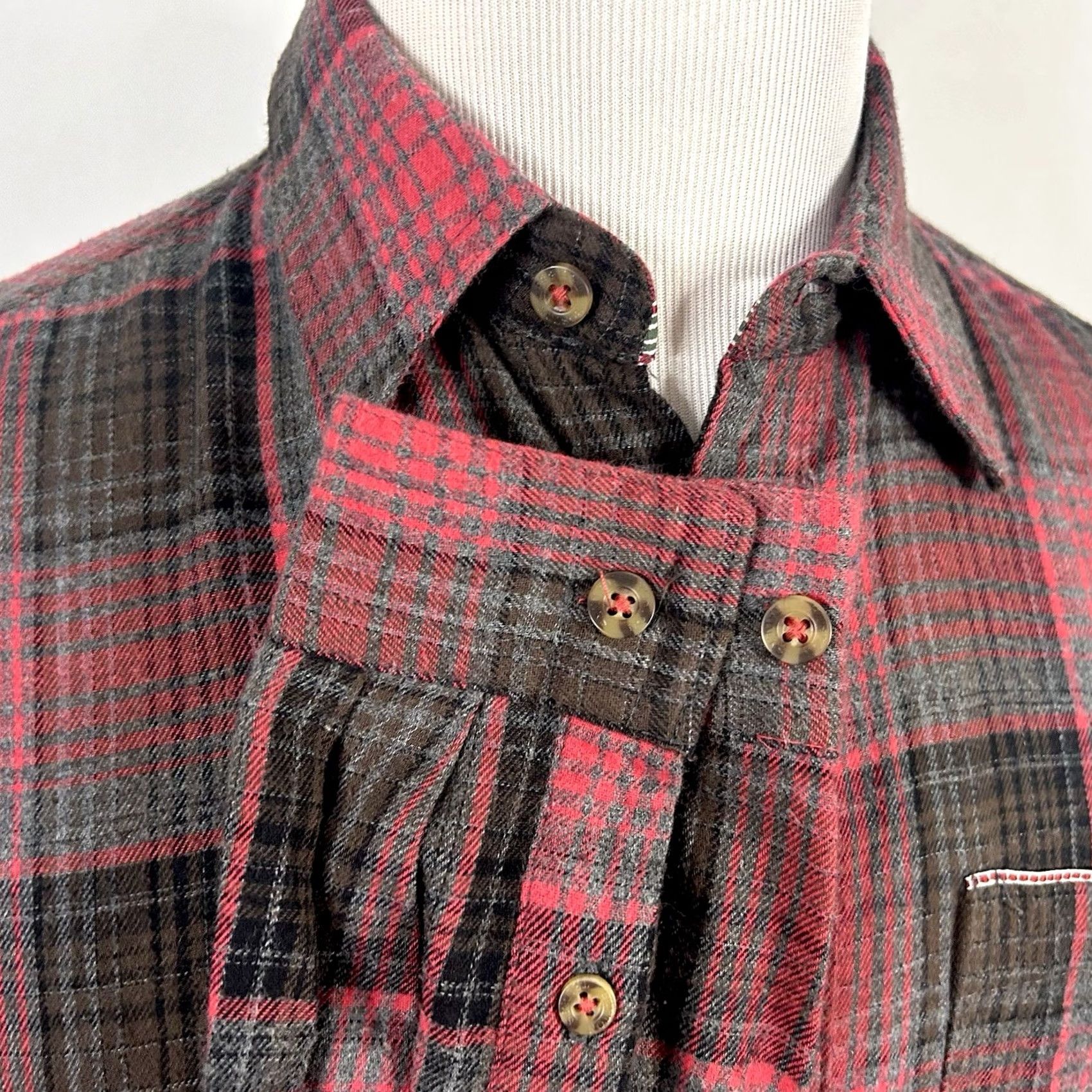 Vintage Boston Traders Luxury Flannel Shirt Mens Medium Red Gray Plaid Cotton Button-Up Size US M / EU 48-50 / 2 - 4 Thumbnail