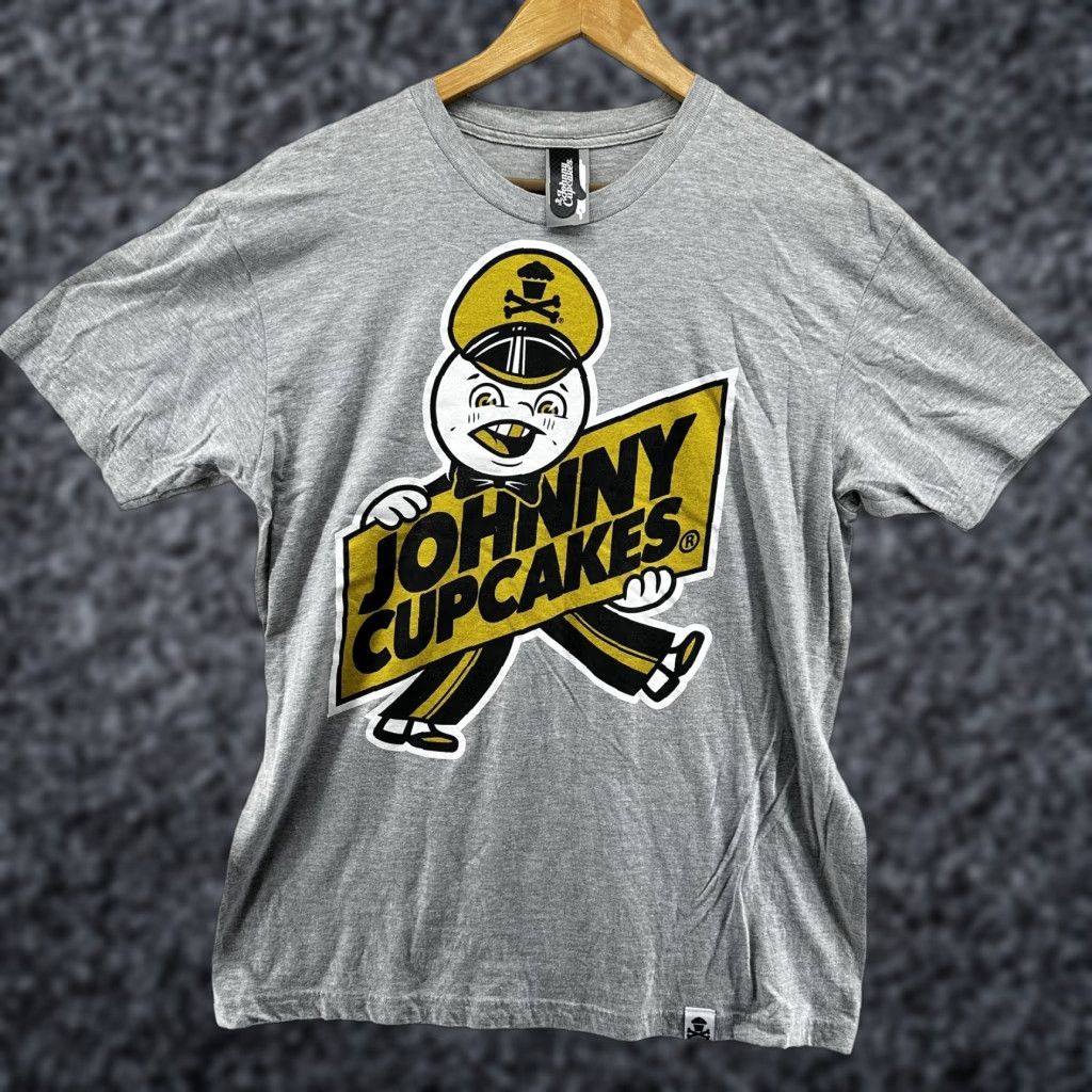 Johnny Cupcakes Johnny Cupcakes Shirt Mens Large Gray Graphic Tee Cupcake Streetwear Size US L / EU 52-54 / 3 - 1 Thumbnail