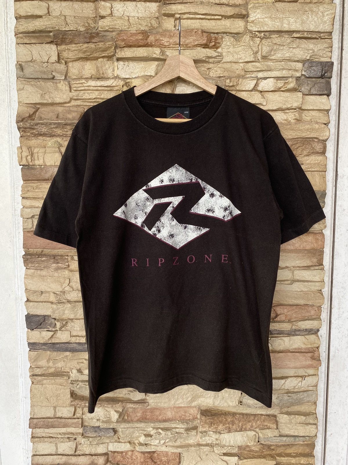 Vintage Rare Vintage Ripzone Surfing Tees billabong ripcurl Size US M / EU 48-50 / 2 - 1 Thumbnail
