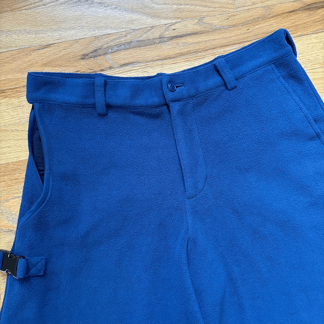 Comme des Garcons Homme Plus SS2010 Fleece Buckle Shorts Size US 32 / EU 48 - 2 Thumbnail