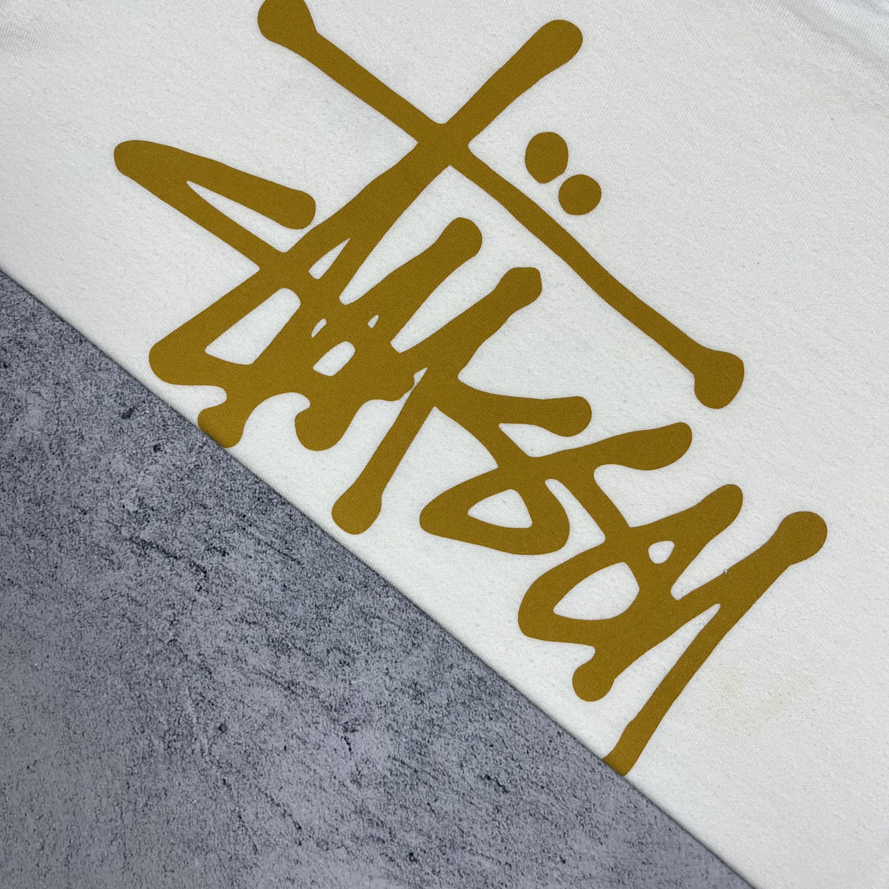 Stussy Vintage Stussy Graffiti Gold Y2K Big Logo T Shirt 00’s Size US S / EU 44-46 / 1 - 9 Thumbnail