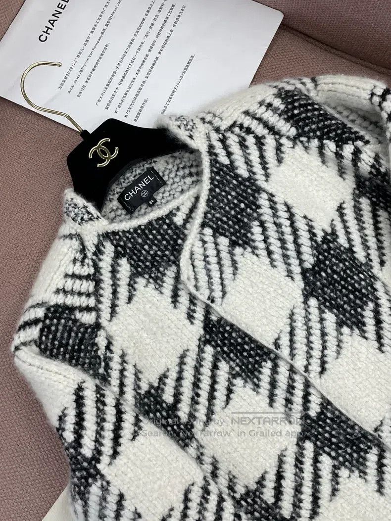 Chanel Chanel Black and white plaid cashmere knitted cardigan jac Size XXS / US 00 / IT 34 - 2 Thumbnail