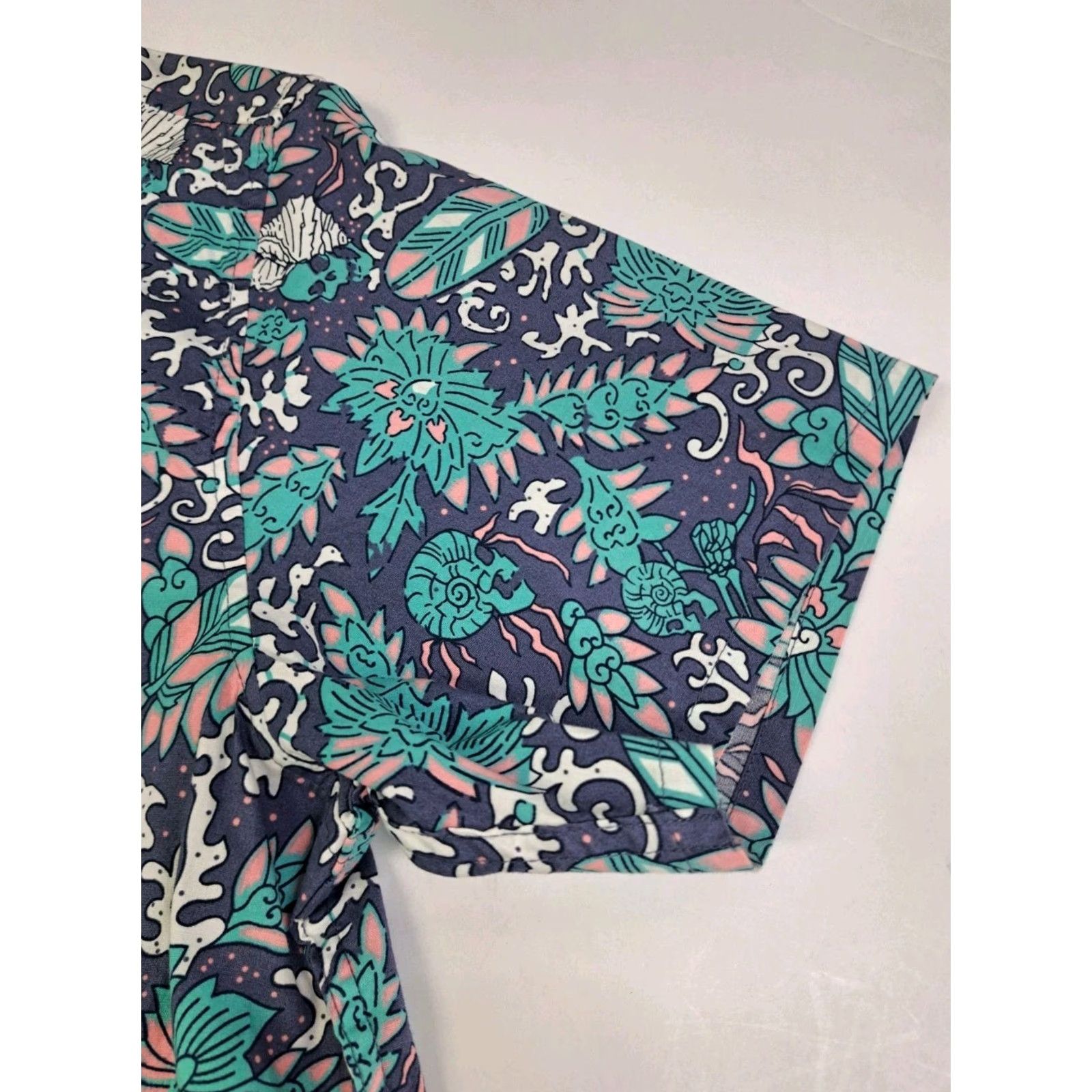Hurley Hurley Mens Short Sleeve Button Up Shirt Multicolored Sea Print Size Medium #7302 Size US M / EU 48-50 / 2 - 7 Thumbnail