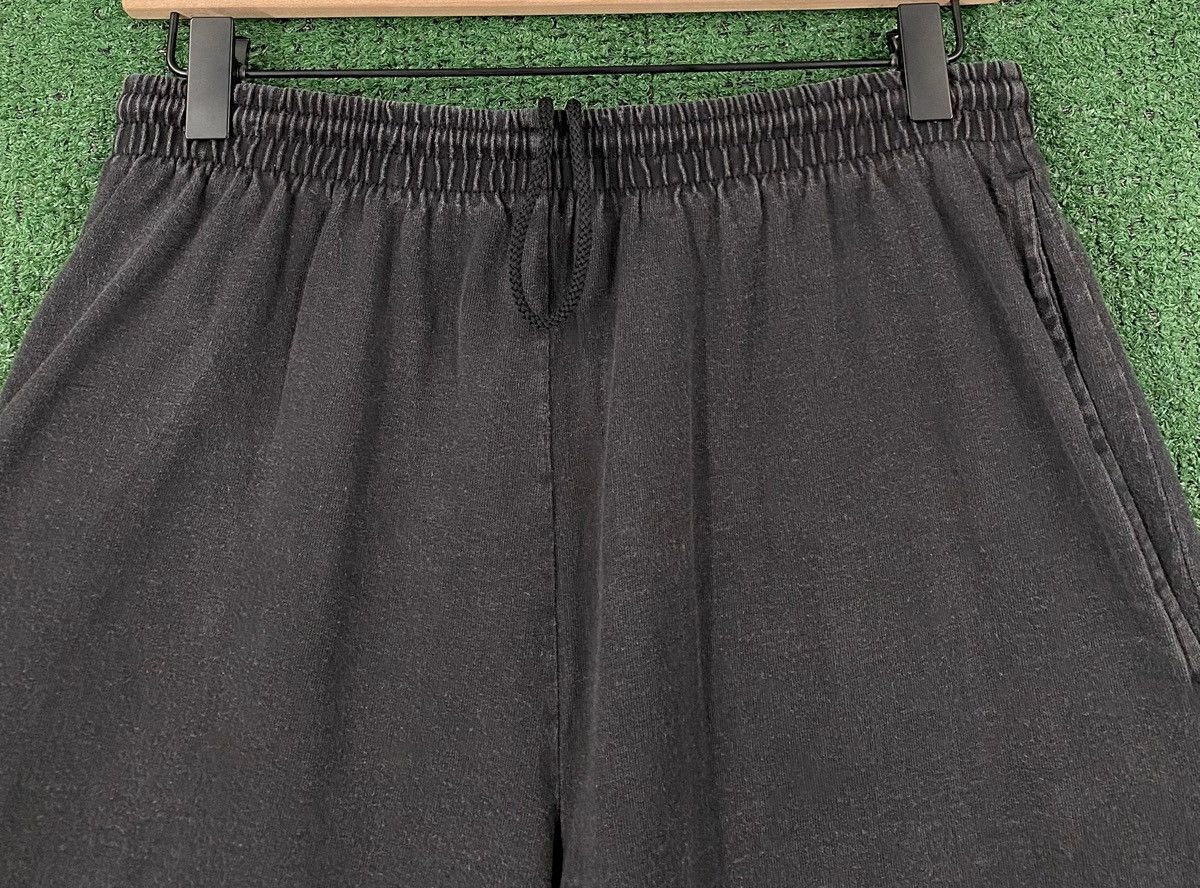 Nike 90’s Nike White Tag Logo Faded Black Shorts Medium Size US 32 / EU 48 - 2 Thumbnail