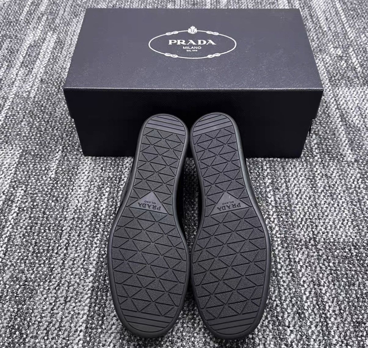 Prada Prada Triangle Logo Slip-On Loafers J42 Size US 9.5 / EU 42-43 - 6 Thumbnail