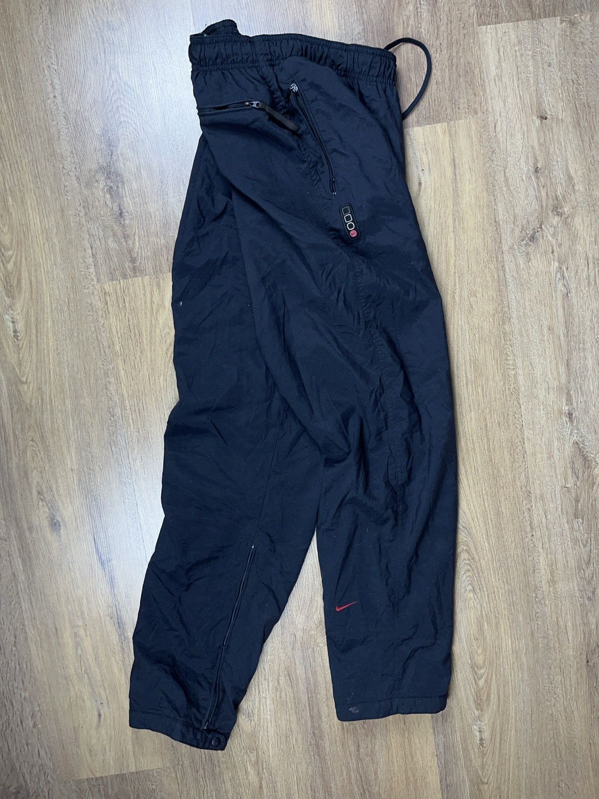 Nike × Vintage ➕90s Nike small swoosh shell sweatpants streetwear hype Size US 32 / EU 48 - 1 Thumbnail