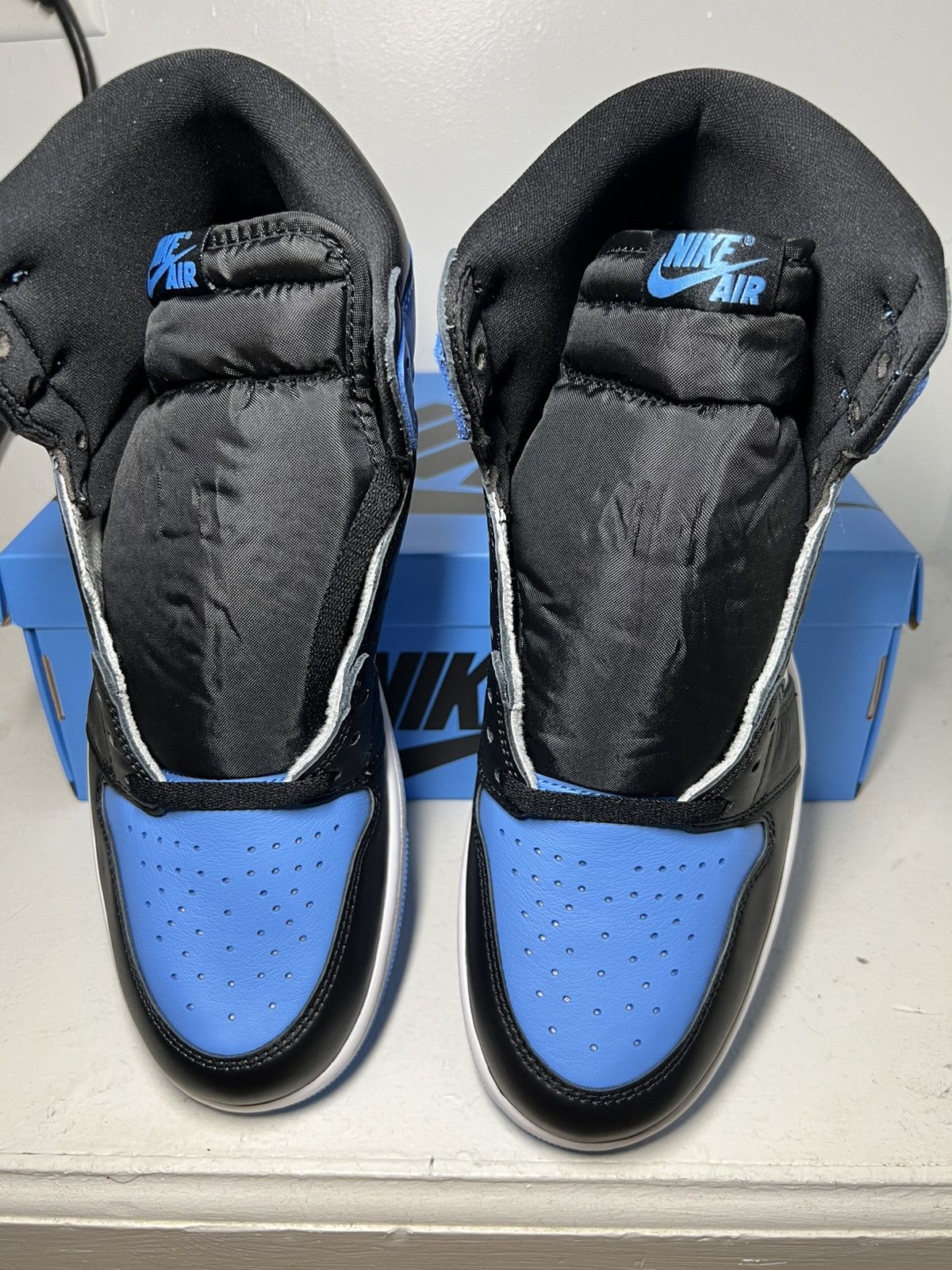 Nike Nike Air Jordan 1 Retro High OG University Blue/Black/White Size US 11.5 / EU 44-45 - 6 Thumbnail