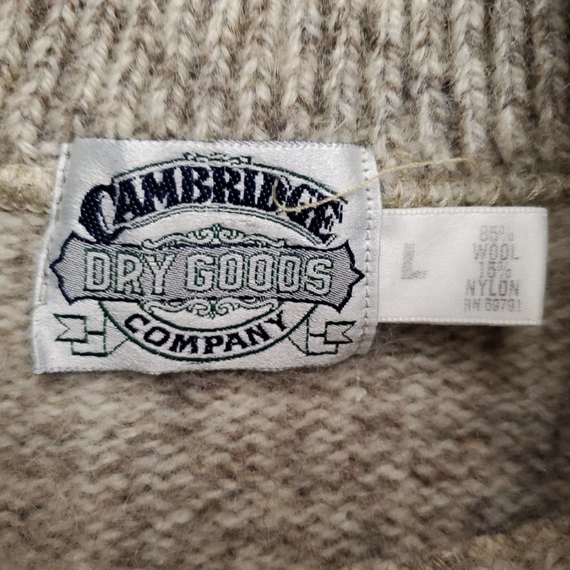 Vintage VINTAGE Cambridge Dry Goods Sweater Women Large Beige Wool Crewneck Made in USA READ Size L / US 10 / IT 46 - 3 Thumbnail