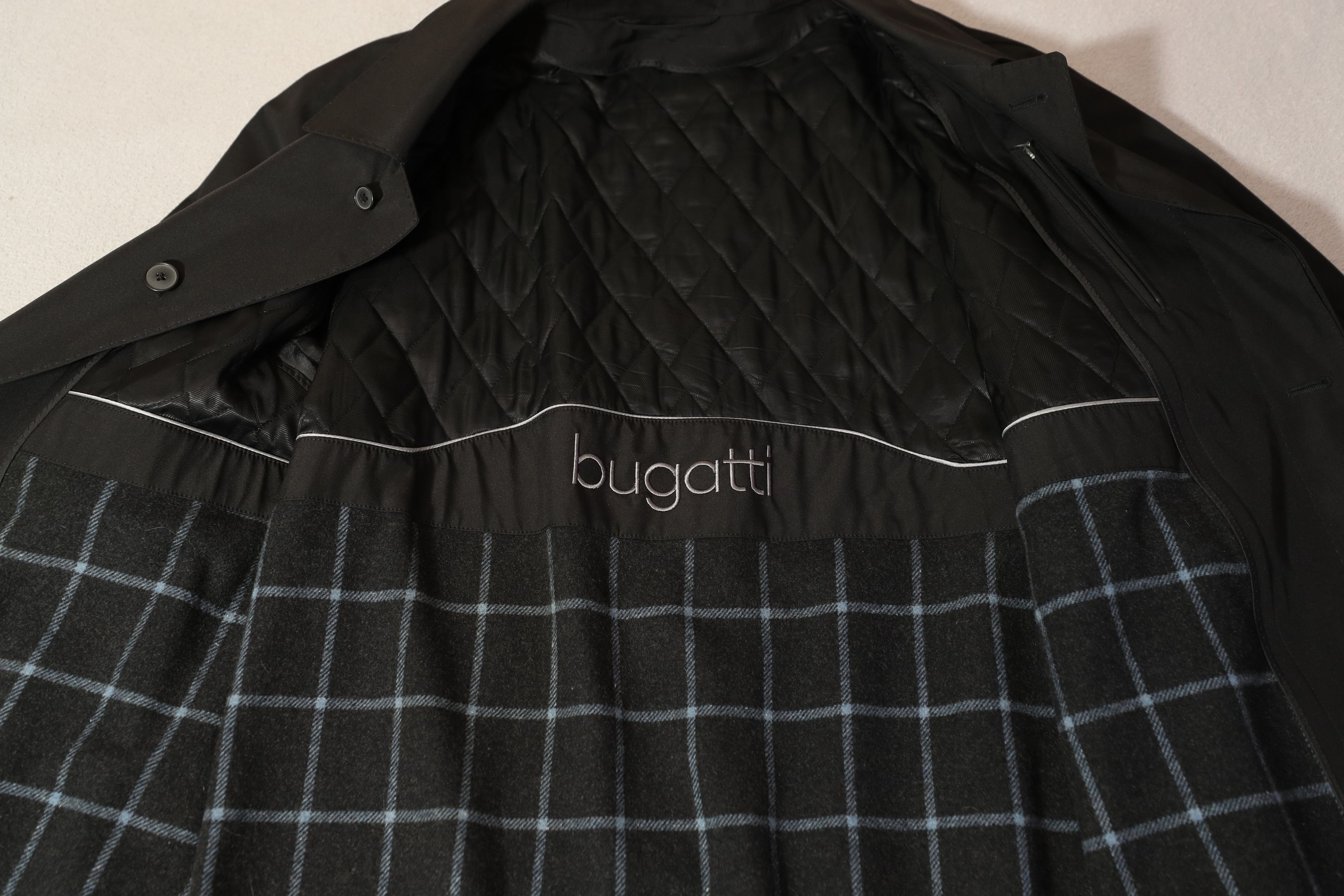 Bugatti Bugatti Black Overcoat (XL) Size US XL / EU 56 / 4 - 12 Thumbnail