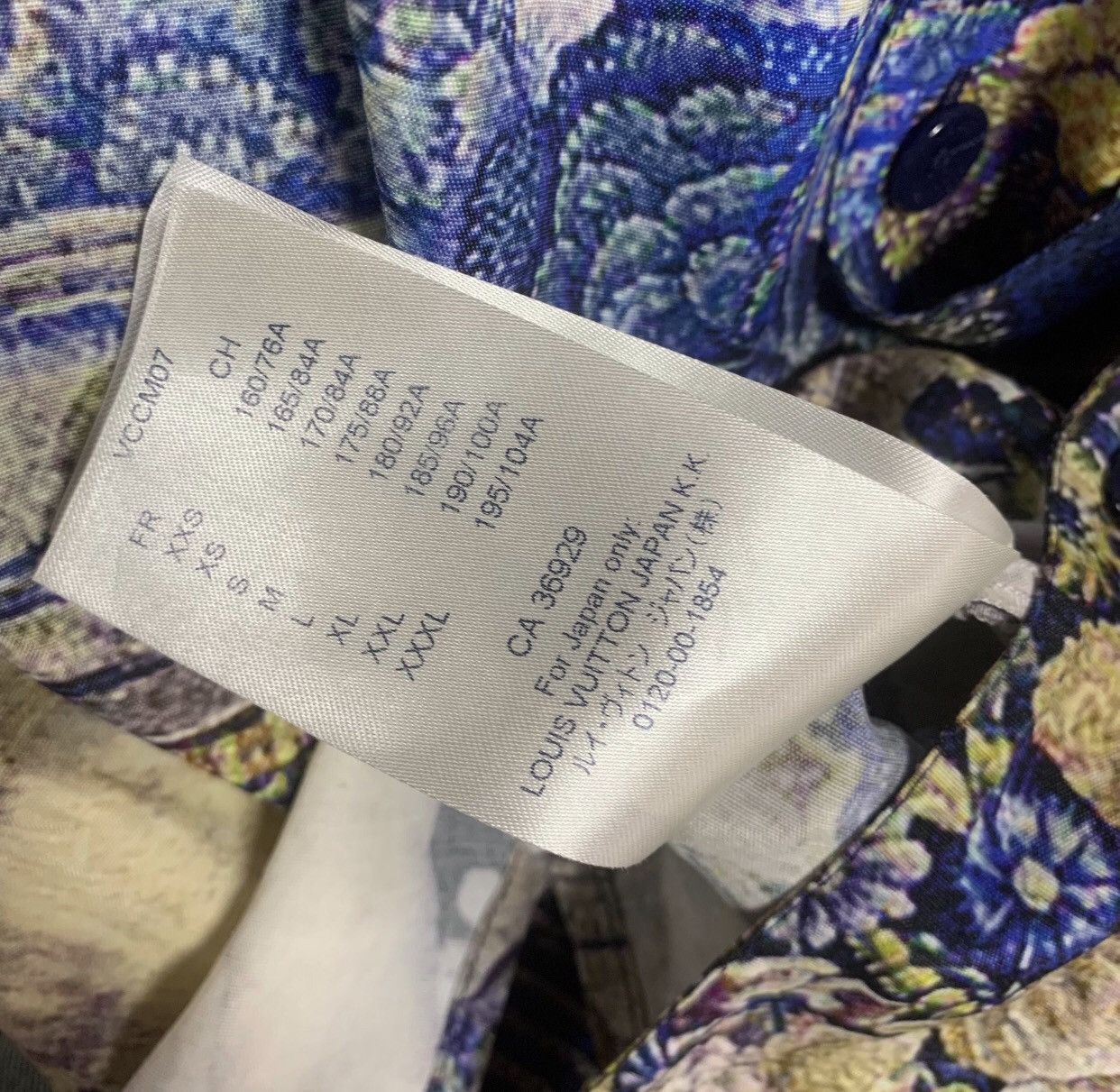 Louis Vuitton LOUIS VUITTON Palace oil painting silk shirt2412-Nextarrow Size US XS / EU 42 / 0 - 6 Thumbnail