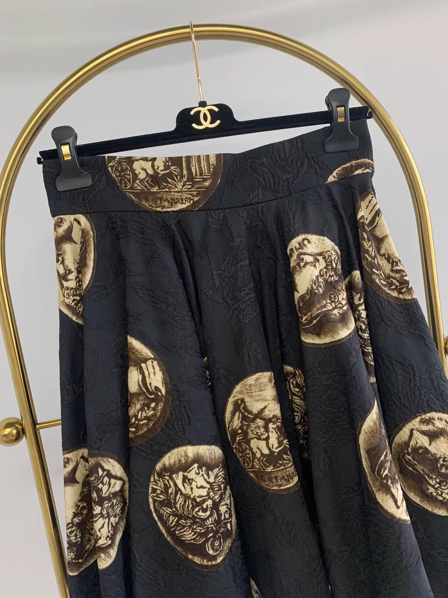 Dolce & Gabbana Dolce&Gabbana Women's Black Printed Skirt 42 New Size 28" / US 6 / IT 42 - 2 Thumbnail