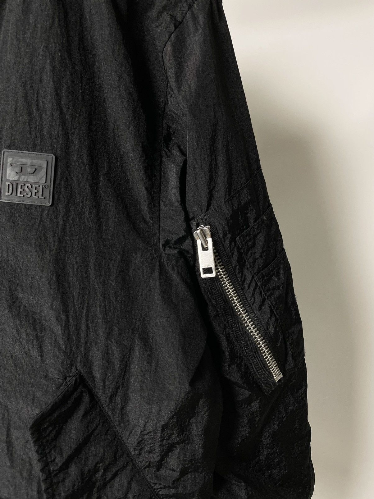Diesel Diesel J-Dust ( S size ) 👁️ Vintage Black Nylon Bomber Jacket Size US S / EU 44-46 / 1 - 5 Thumbnail