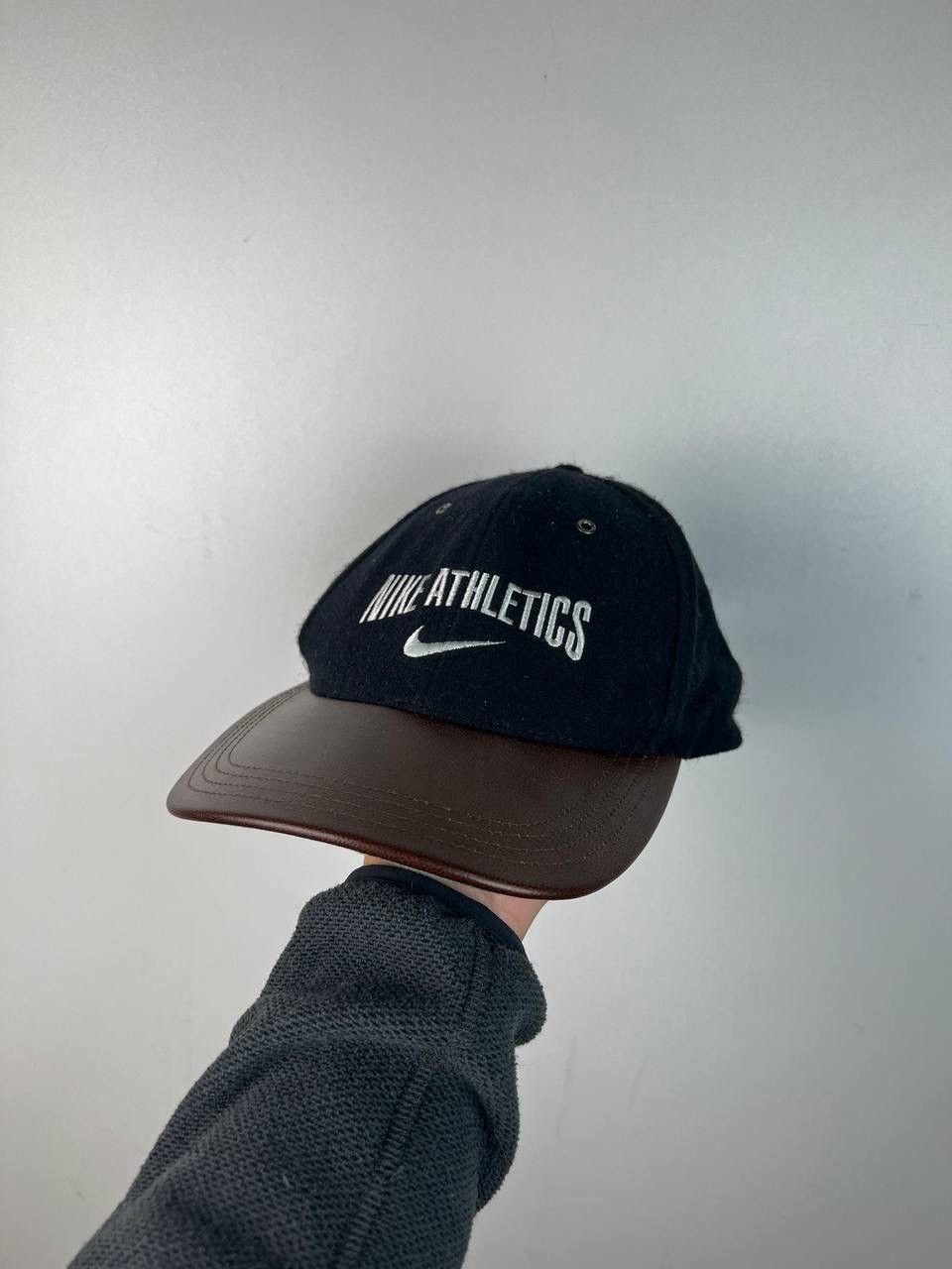 Vintage Nike Athletics 90s leather cap one size Size ONE SIZE - 1 Thumbnail