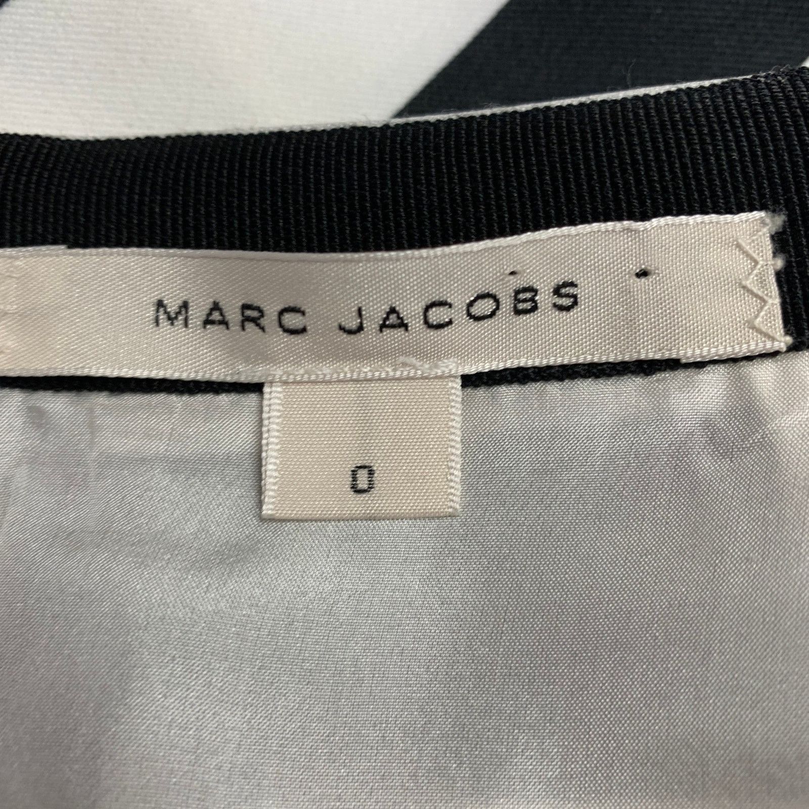Marc Jacobs MARC JACOBS Size 0 Black White Polyester Stripe Flared Skirt Size 25" / US 0 / IT 36 - 4 Thumbnail