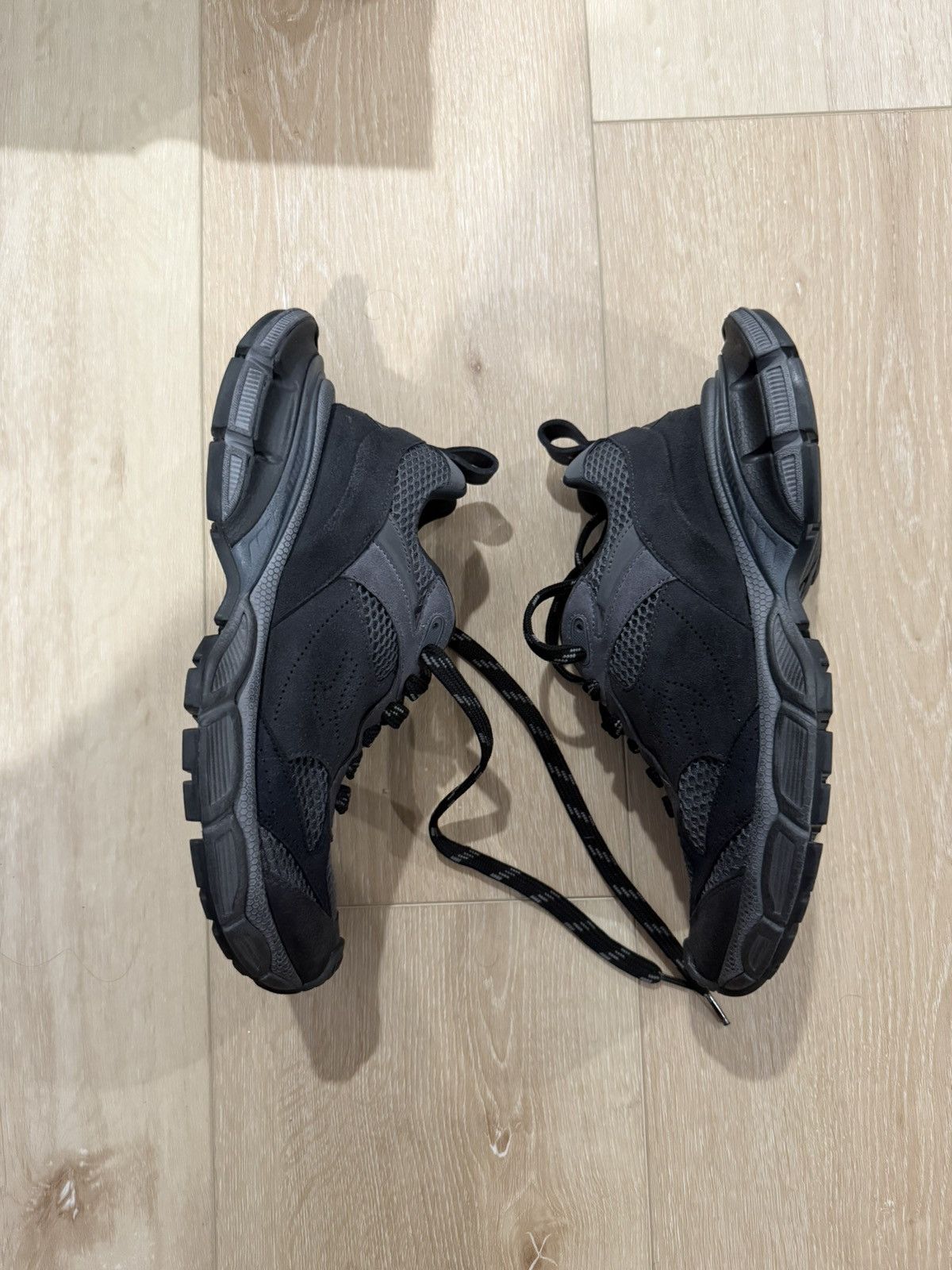 Balenciaga Balenciaga Men's 3XL Lace Up Sneakers Gris Size 8 US 41 EU Size US 8 / EU 41 - 1 Thumbnail